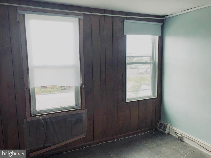 BROOKLYN - Residential