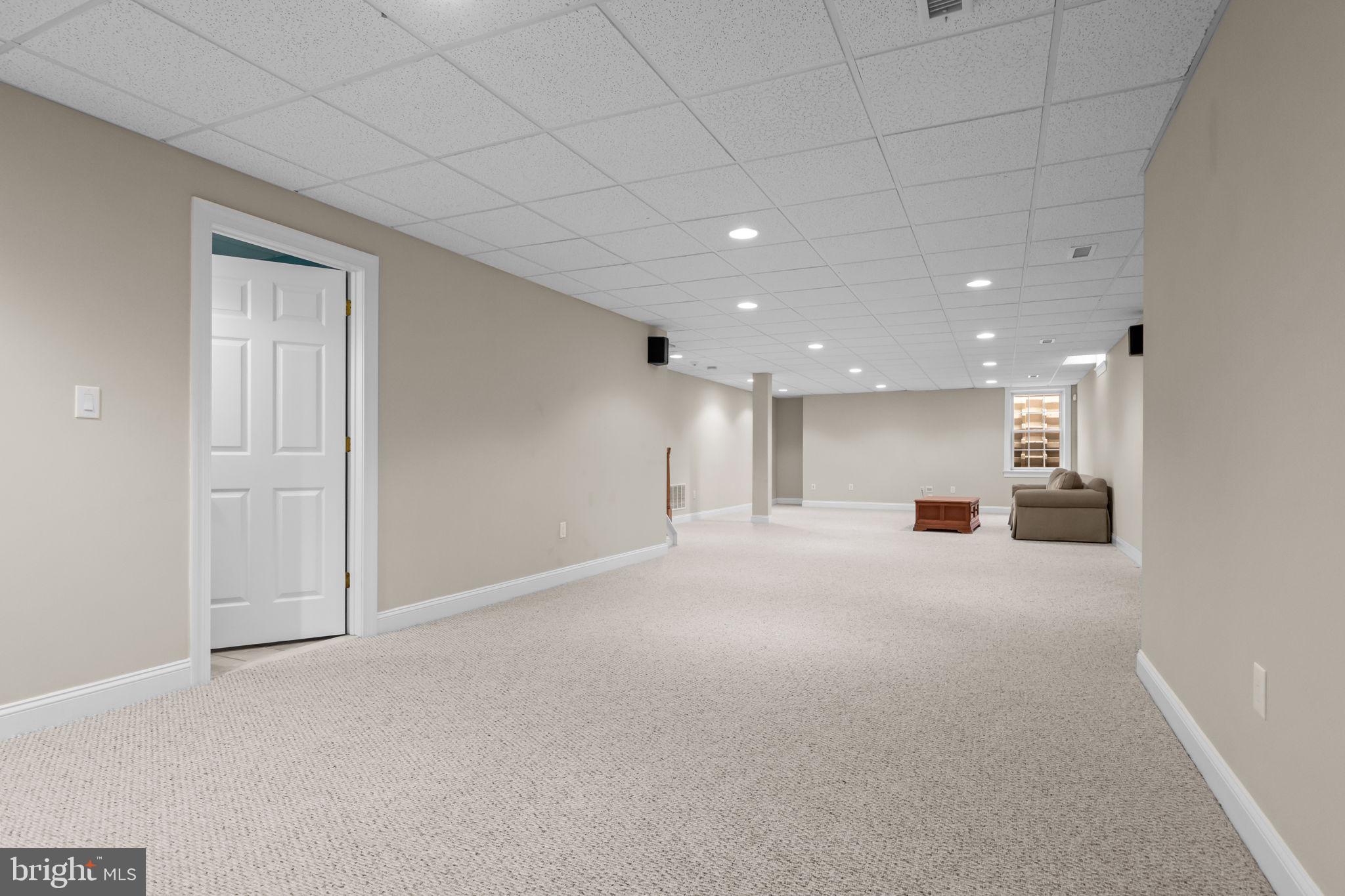 PROSPECT MANOR - Residential