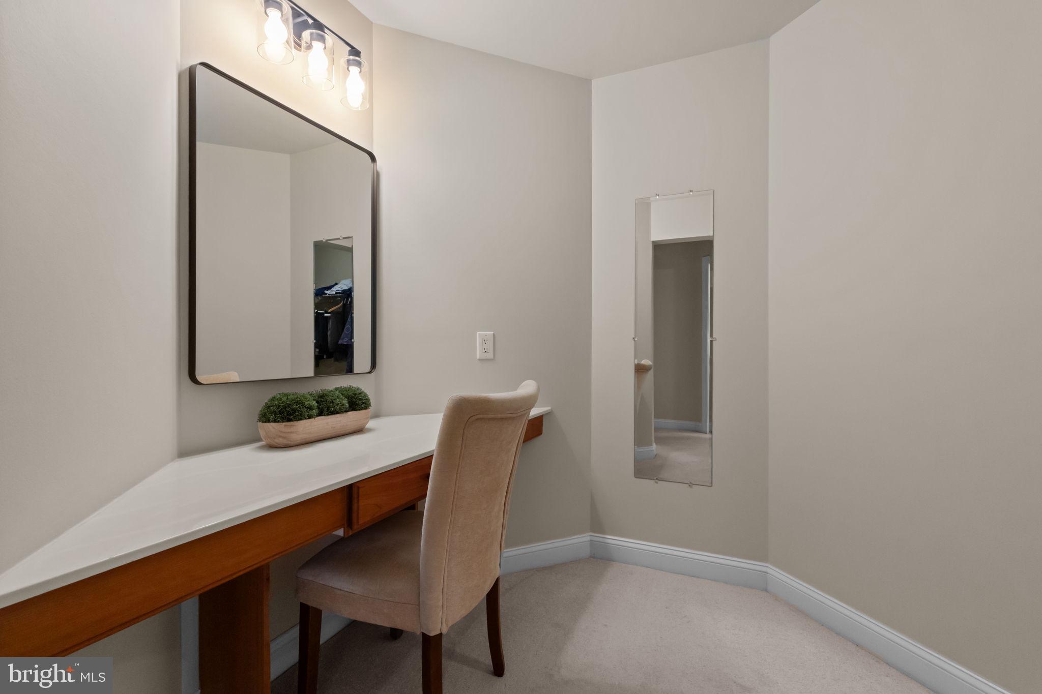 PROSPECT MANOR - Residential