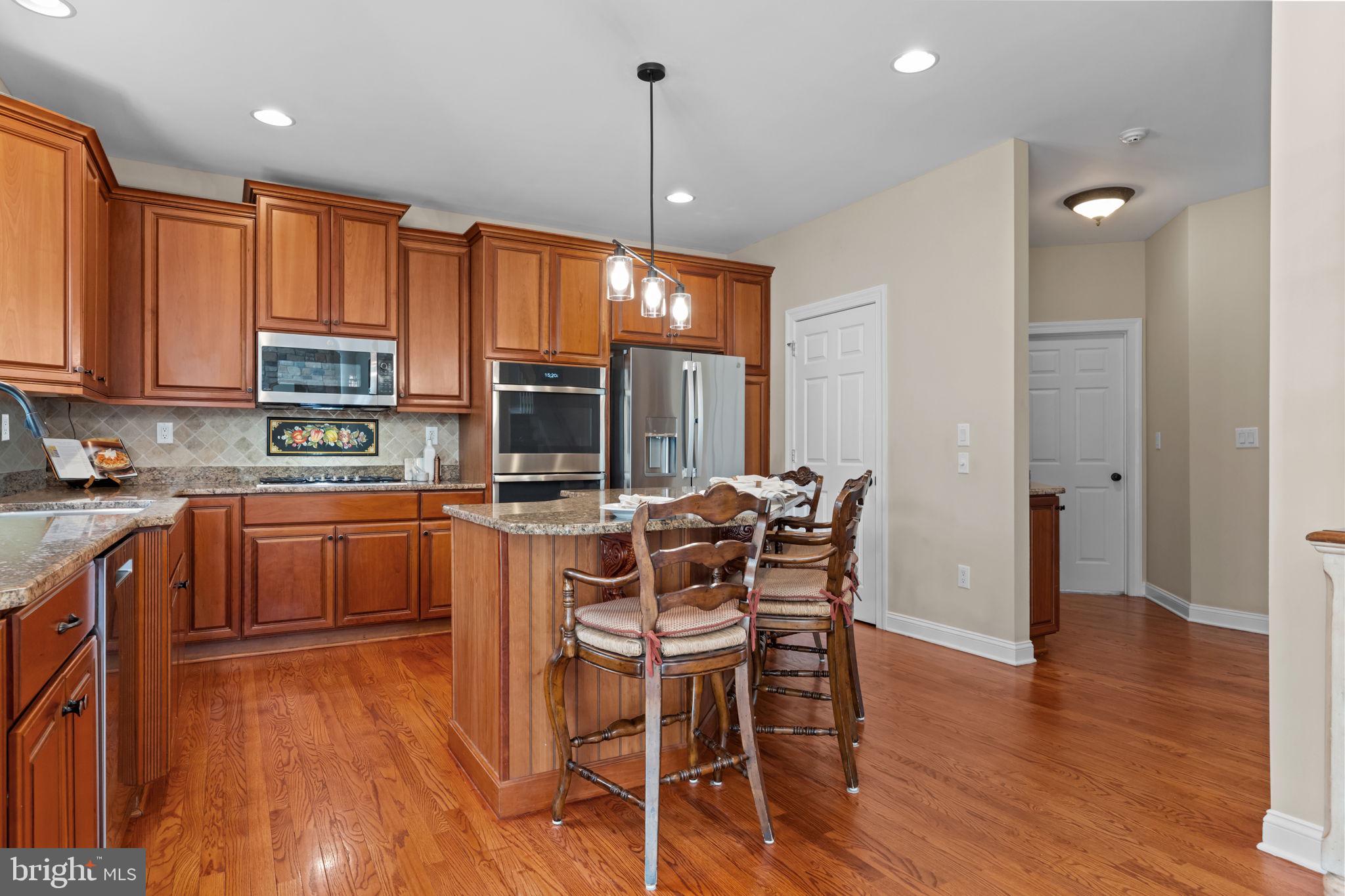 PROSPECT MANOR - Residential