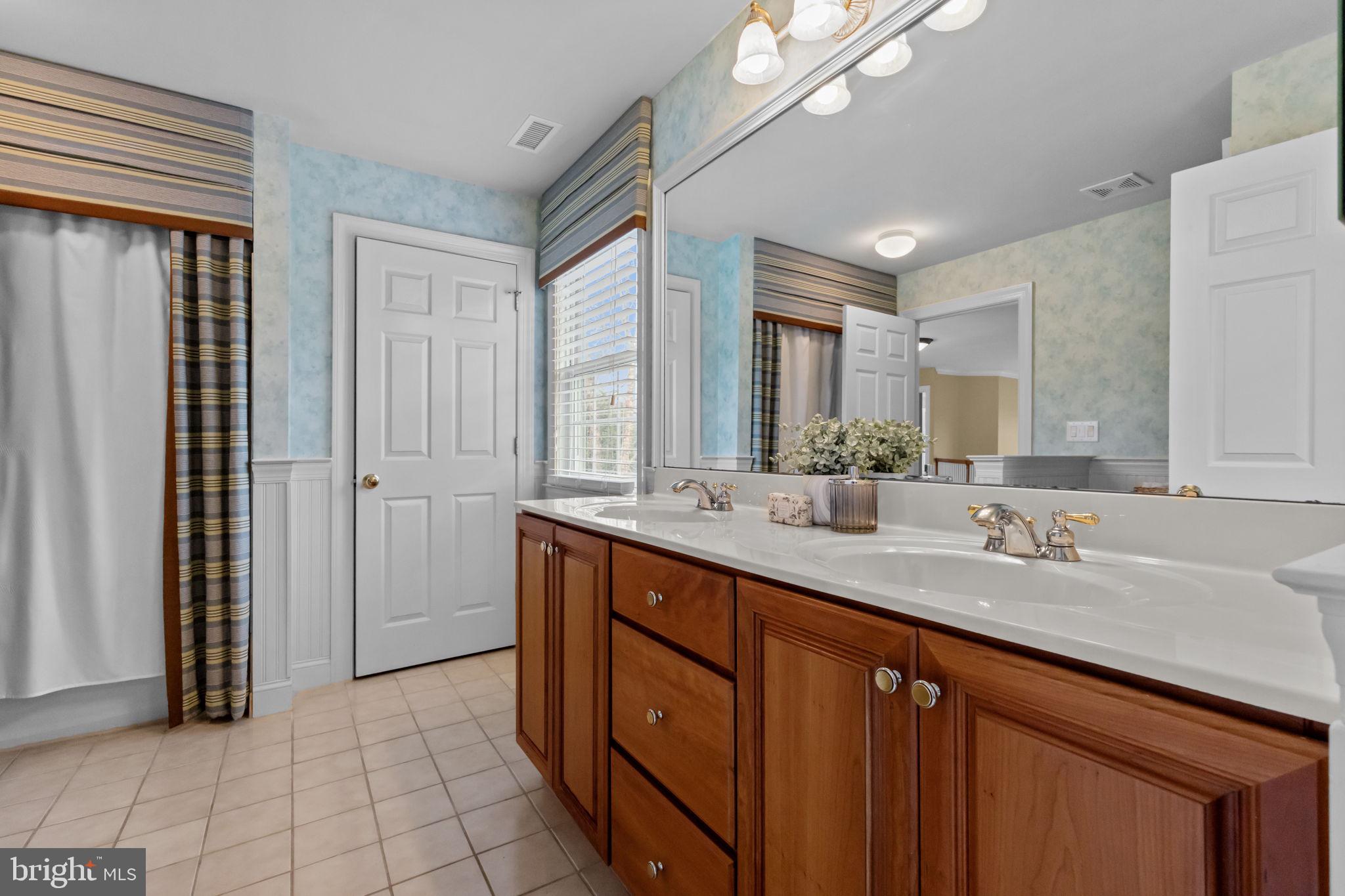 PROSPECT MANOR - Residential