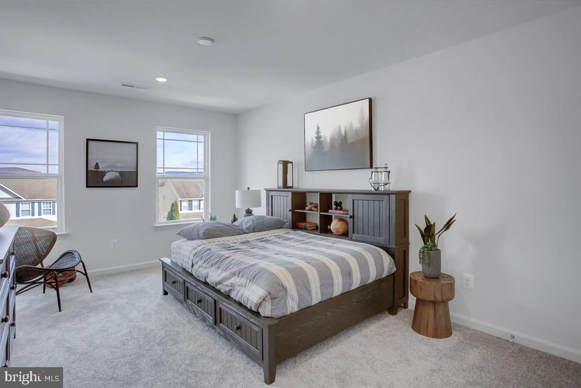 506 CREEKSIDE BLVD