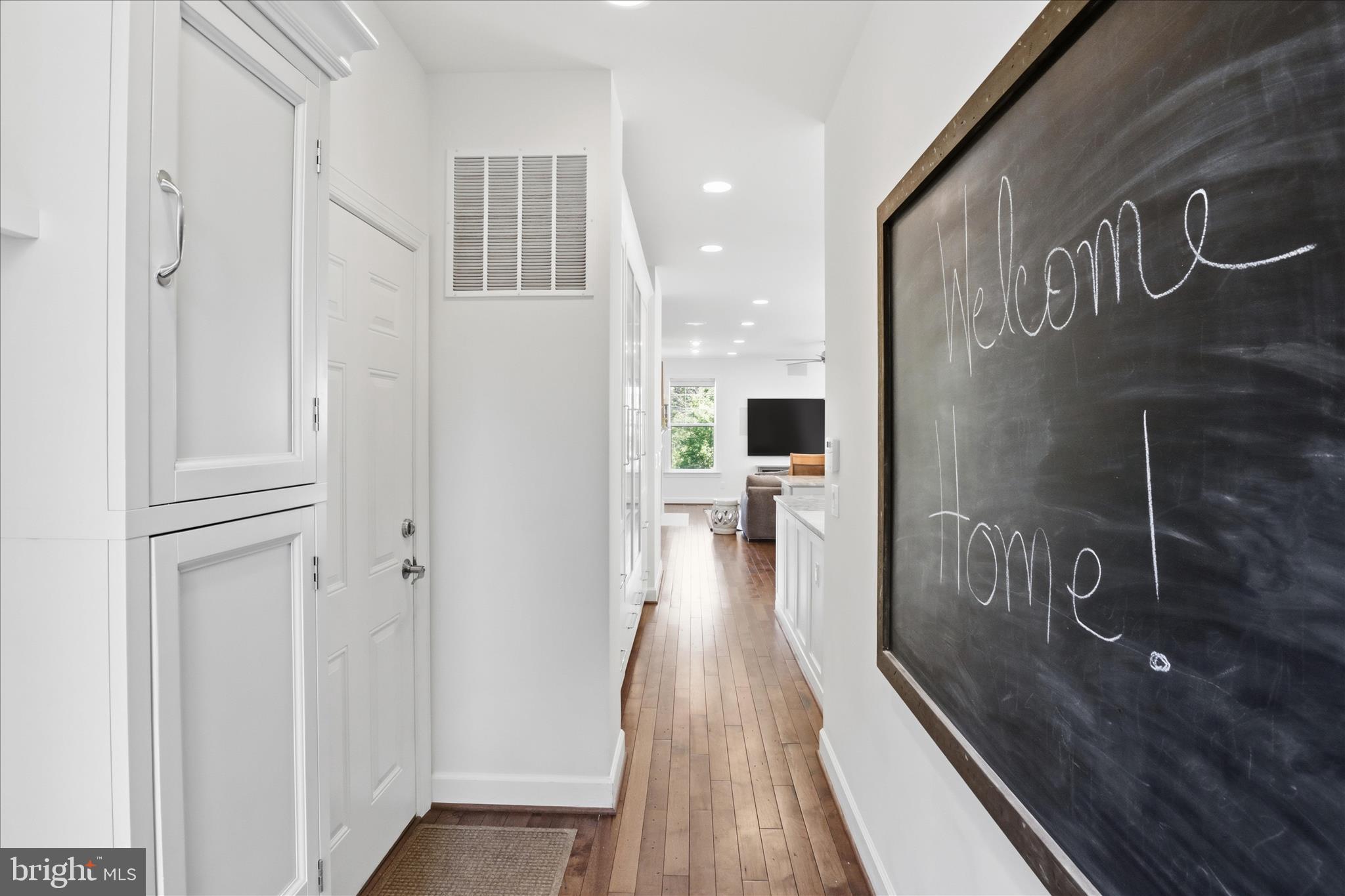 CORBETT MANOR - Residential