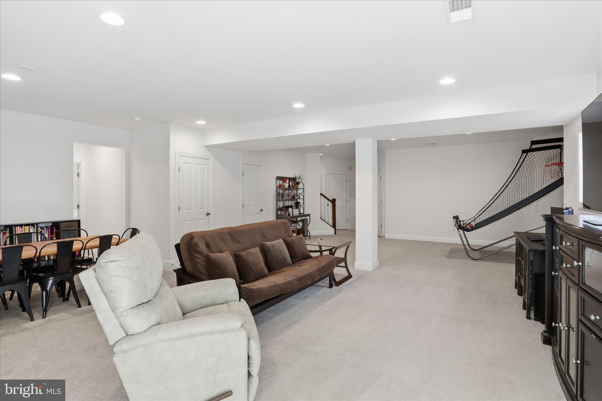 CORBETT MANOR - Residential