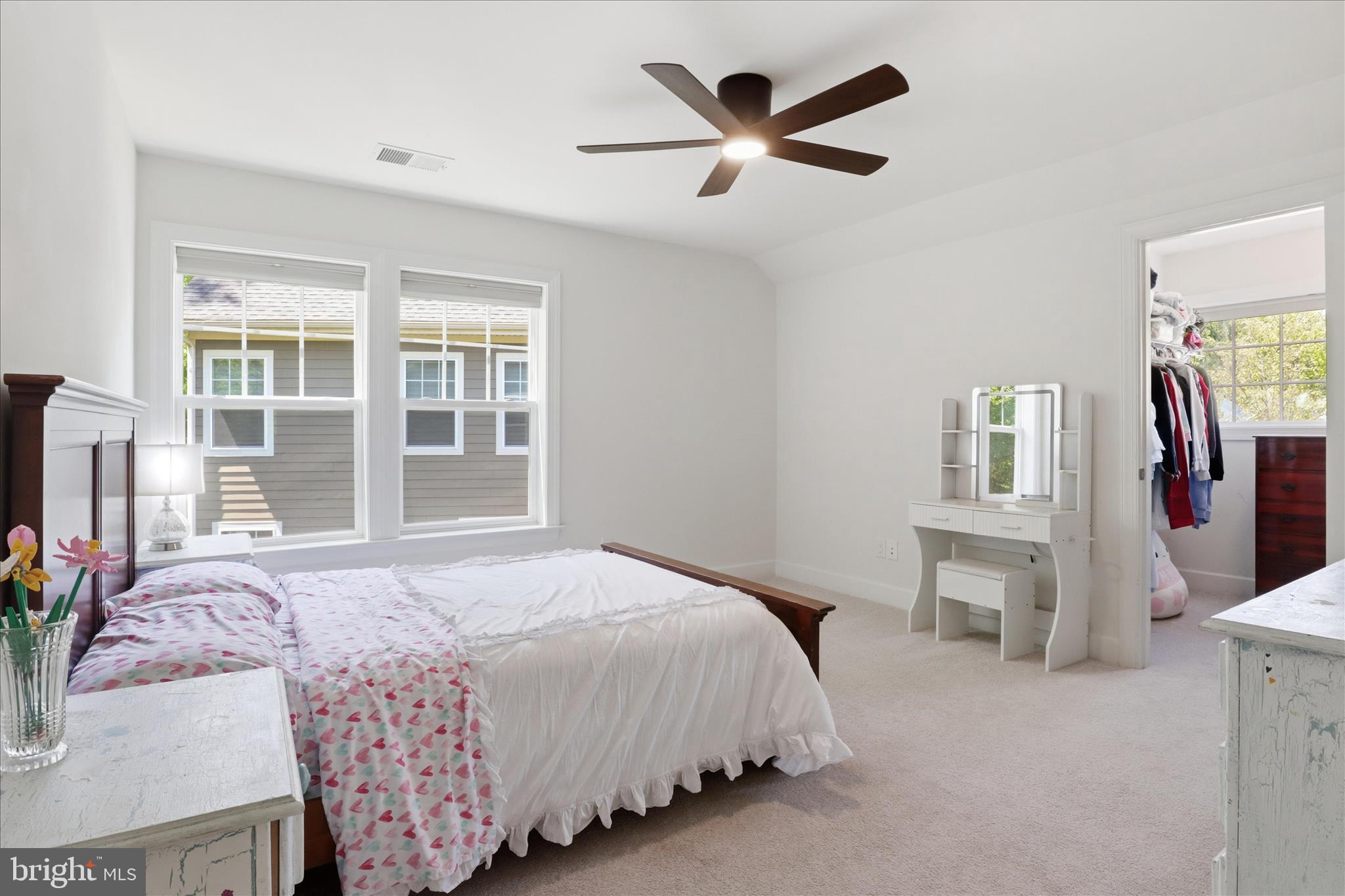 CORBETT MANOR - Residential