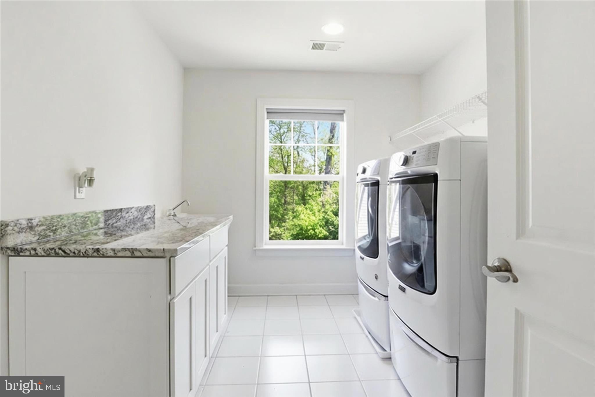 CORBETT MANOR - Residential