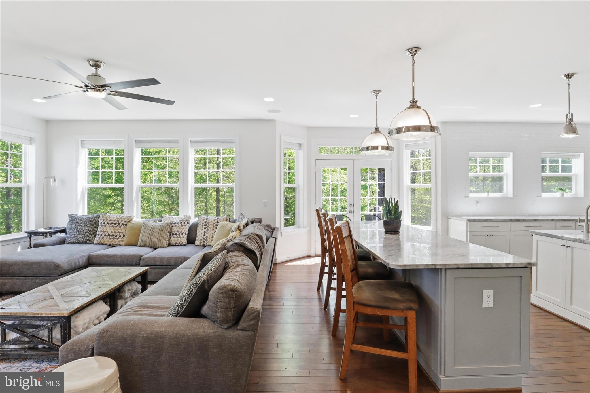 CORBETT MANOR - Residential