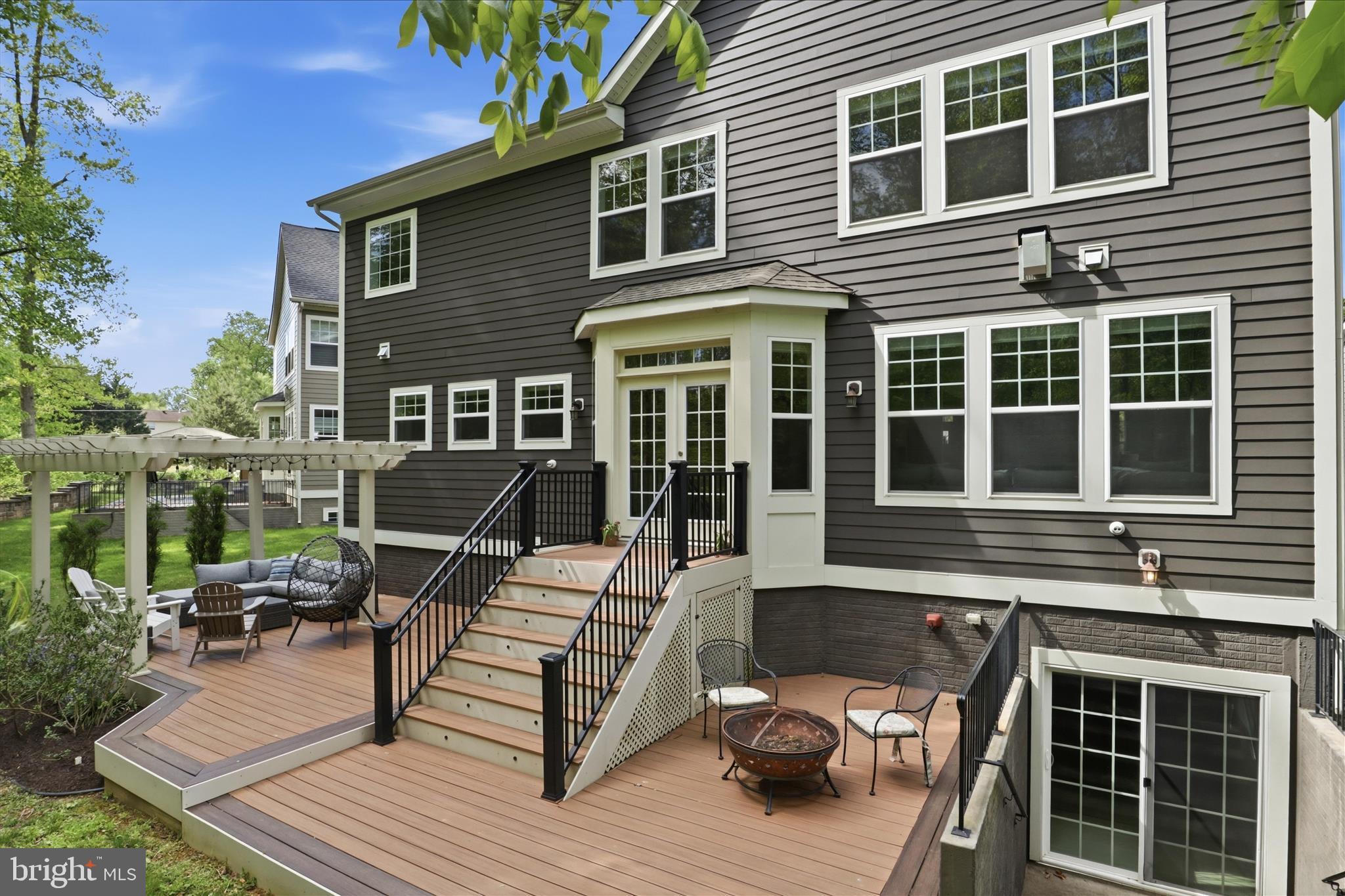 CORBETT MANOR - Residential