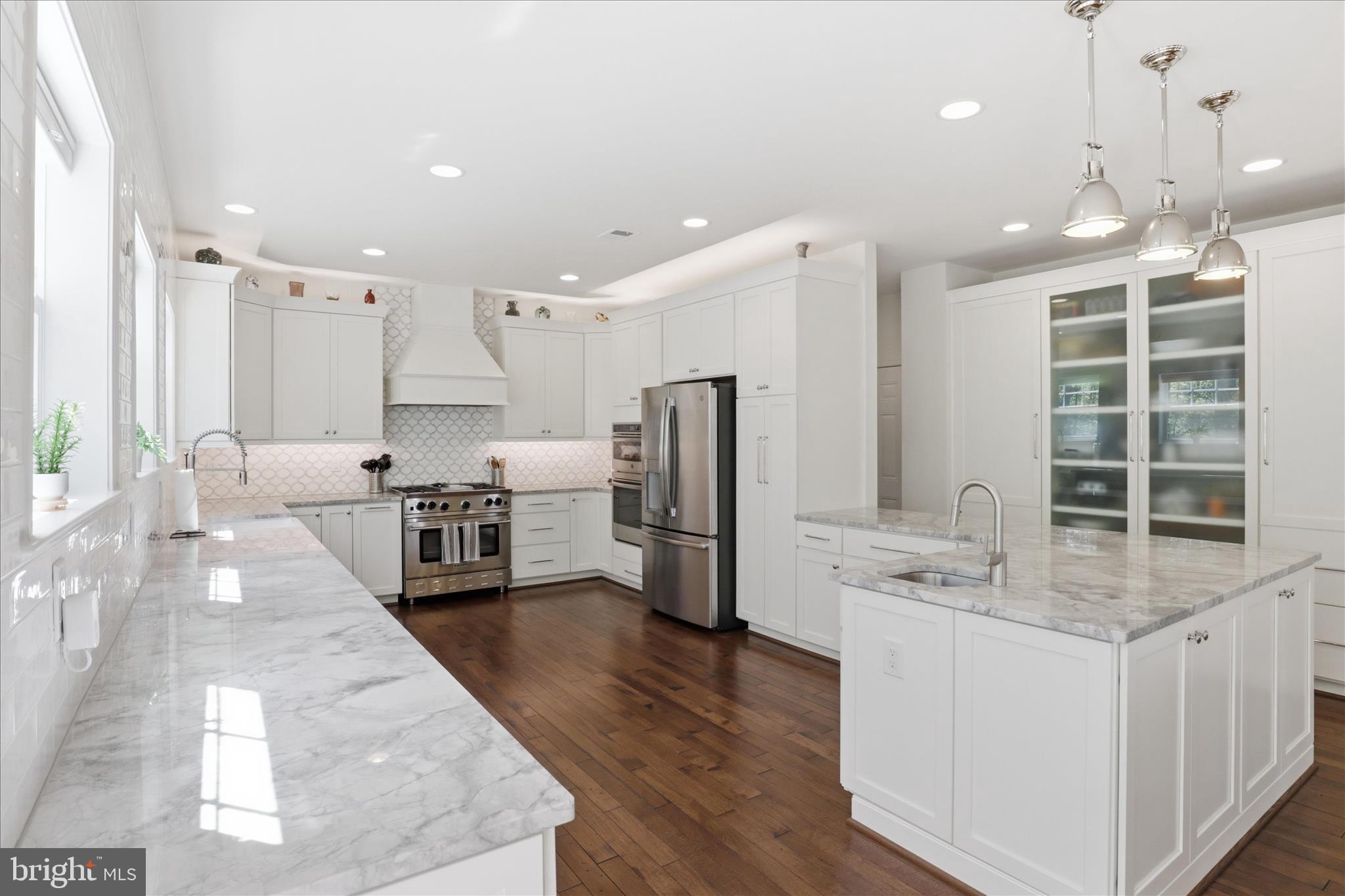 CORBETT MANOR - Residential