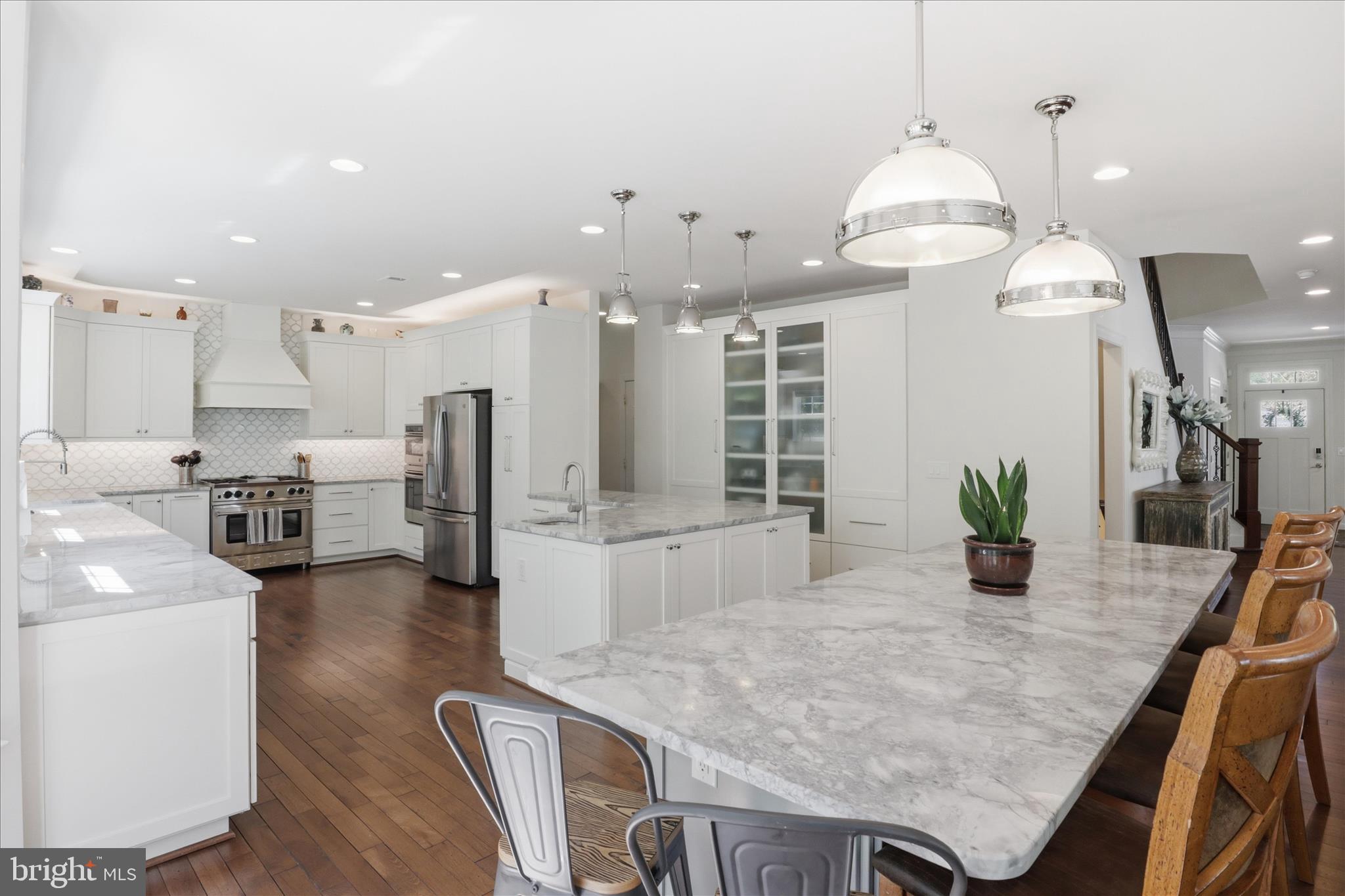 CORBETT MANOR - Residential