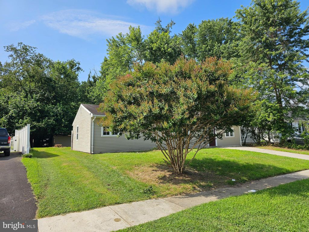 Photo of 58 Edgewood Road, DOVER, DE 19901 (MLS # DEKT2039342)