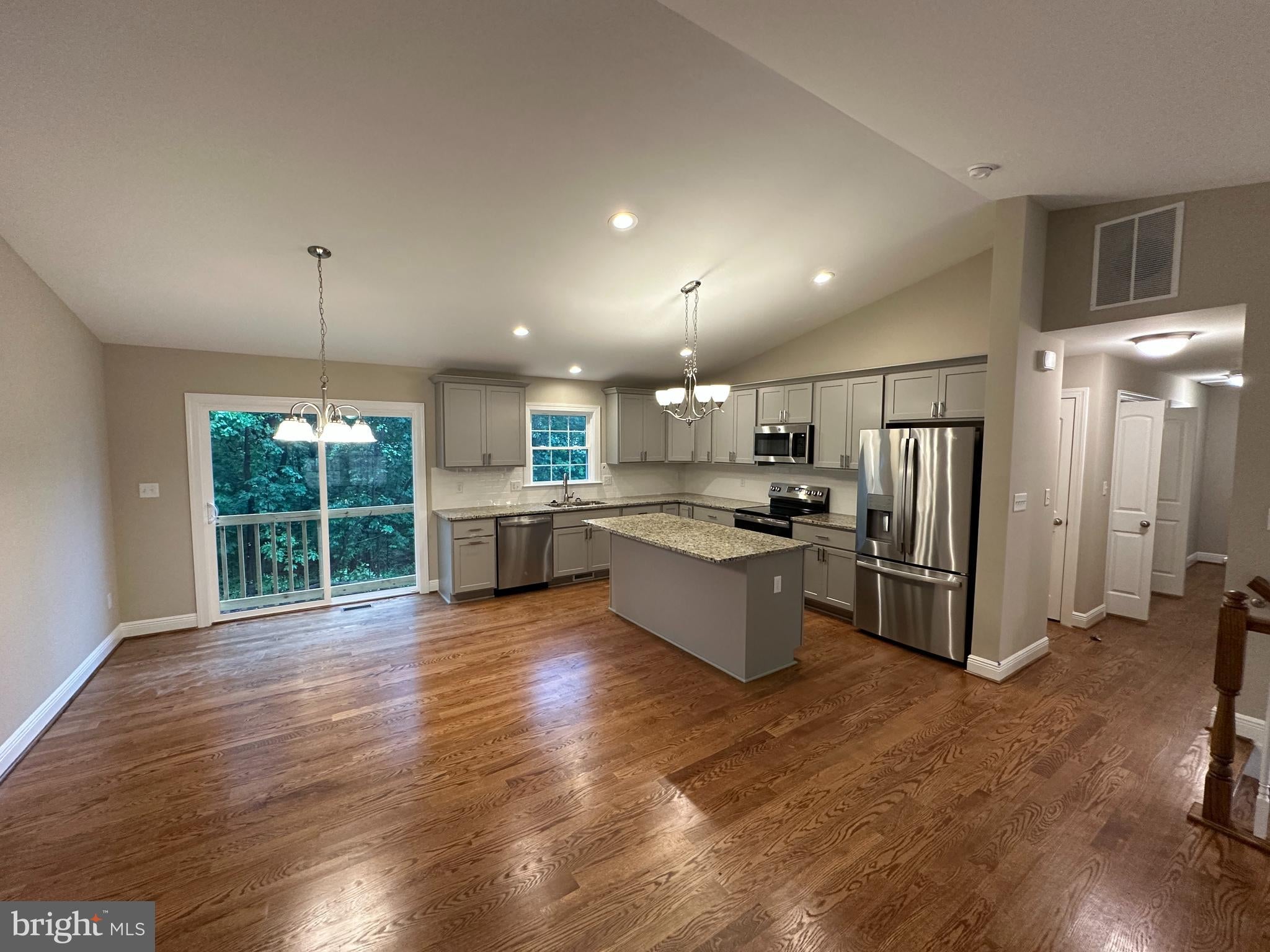 107 PINTO TRAIL