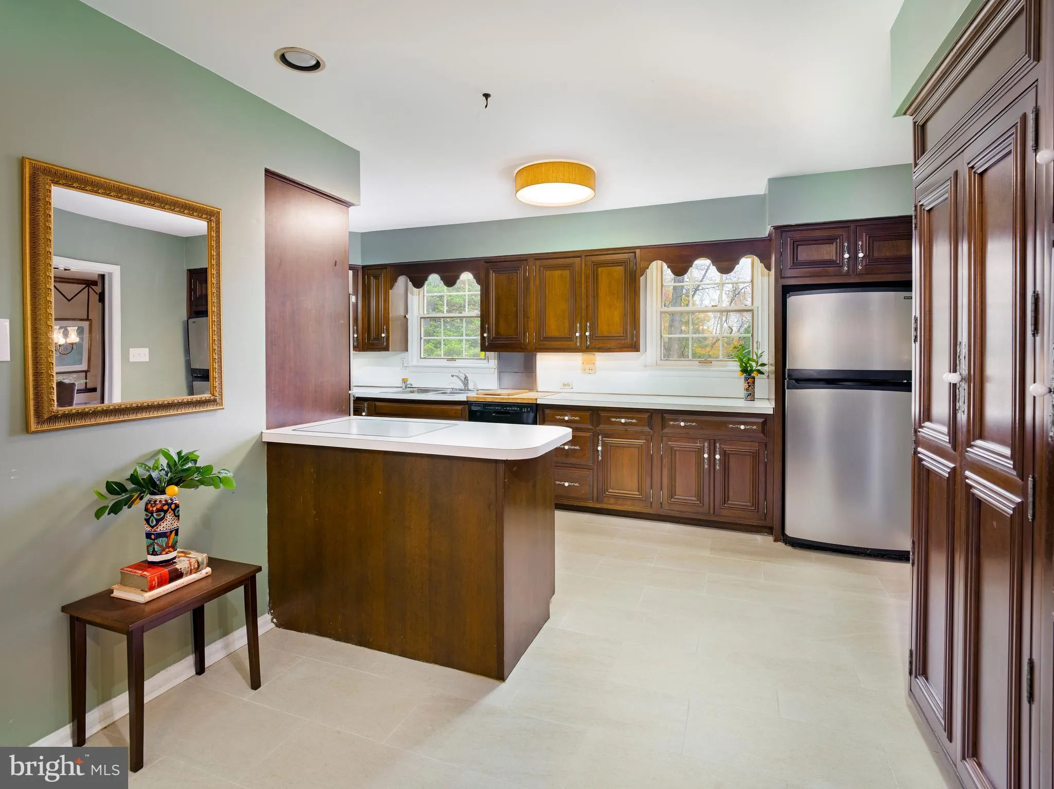 Villanova, Pennsylvania 19085, United States, 5 Bedrooms Bedrooms, ,7 BathroomsBathrooms,Residential,Active,238686