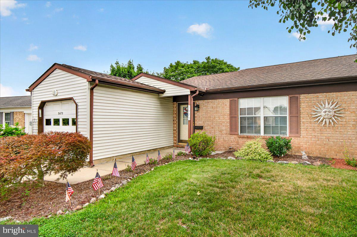 5675 BARBERRY COURT