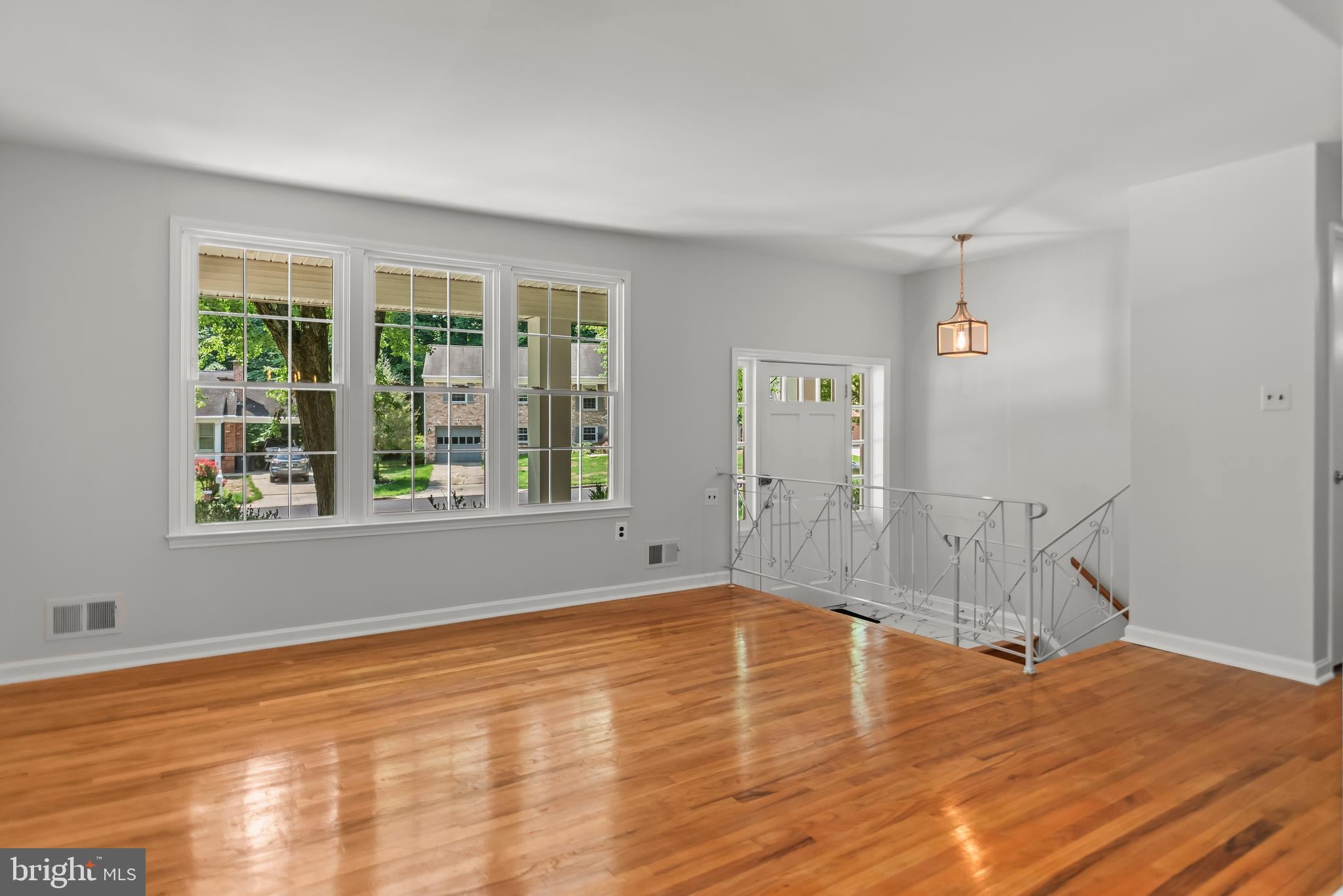 12204 KINLOCH COURT