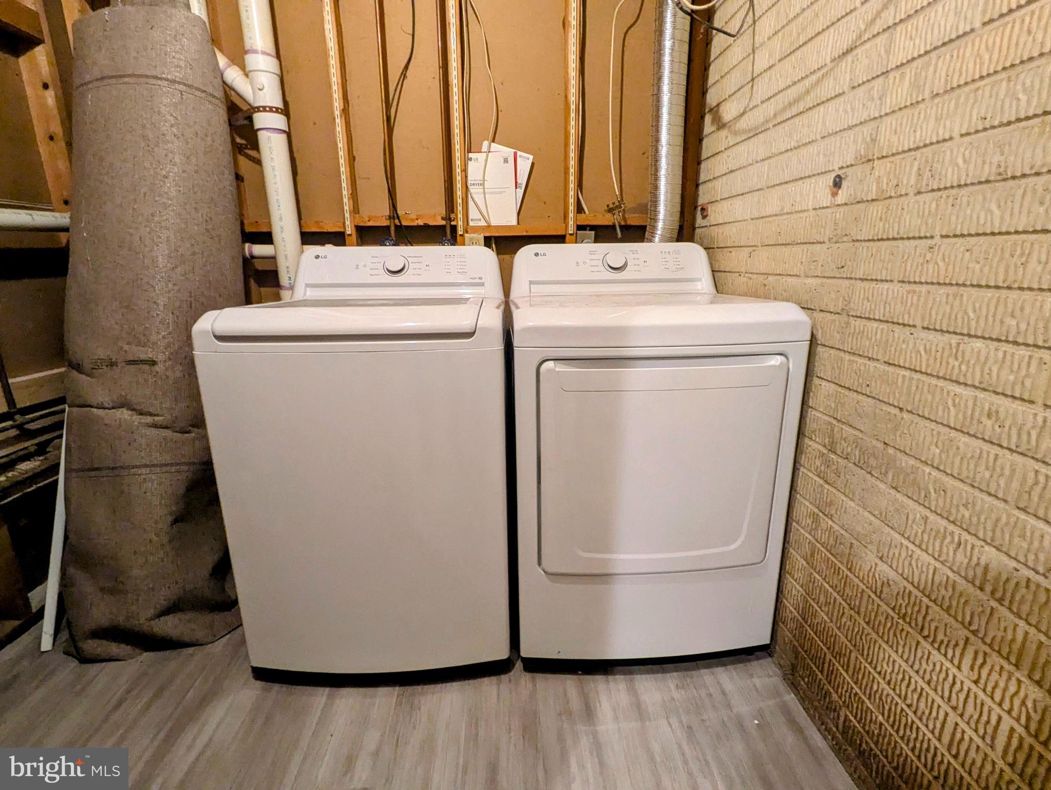 BALLANTRAYE - Residential Lease