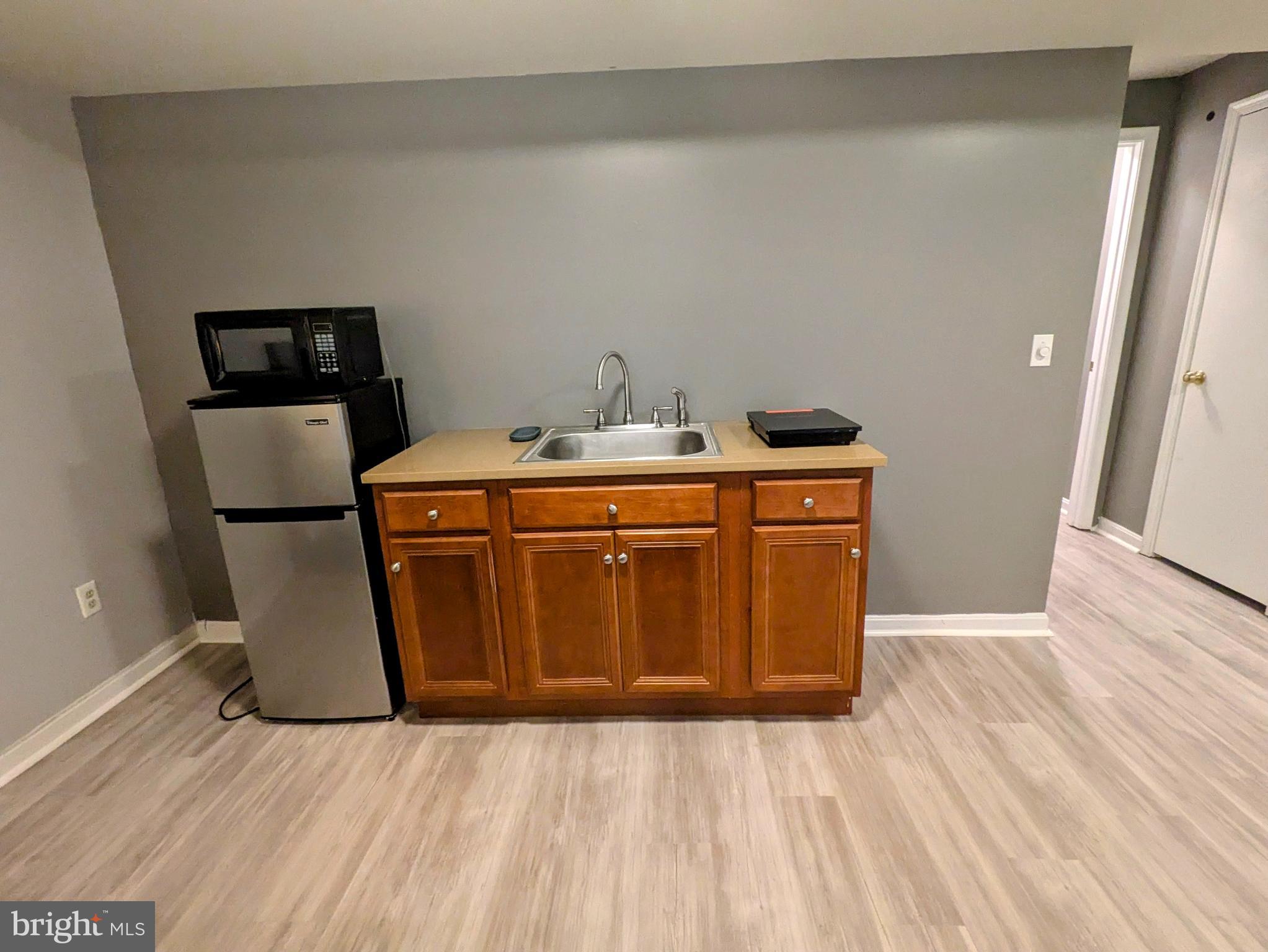 BALLANTRAYE - Residential Lease