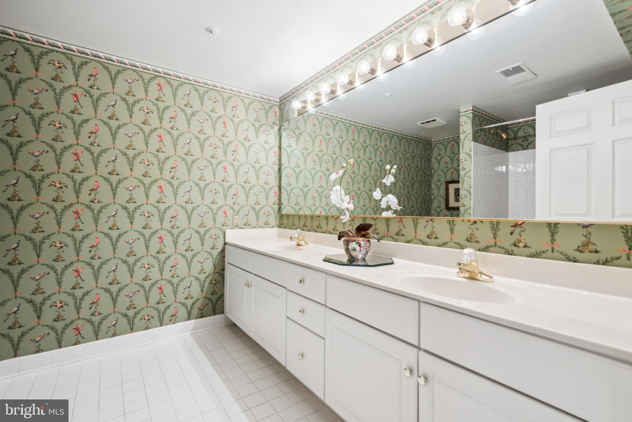 BELMONT FOREST - Residential