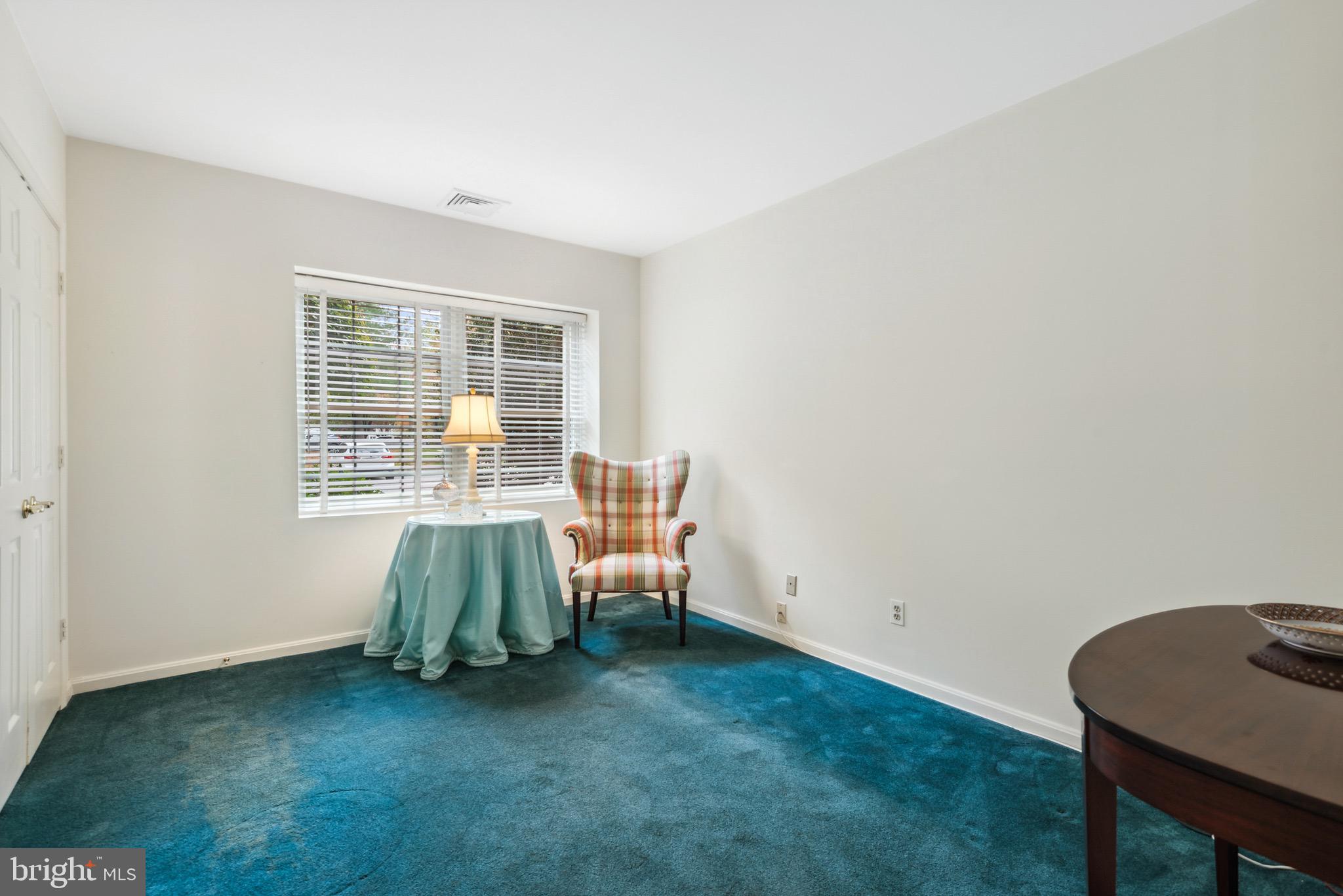 BELMONT FOREST - Residential