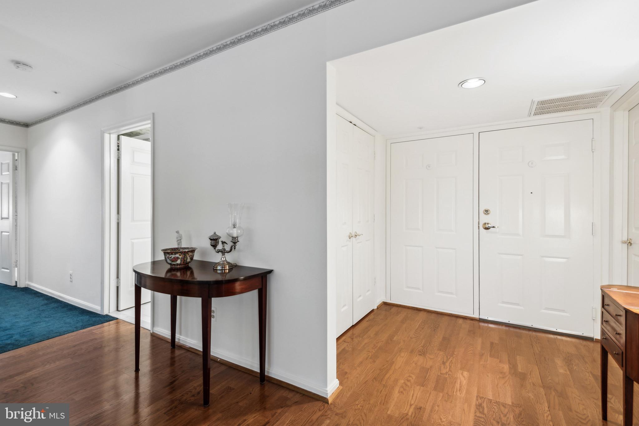 BELMONT FOREST - Residential