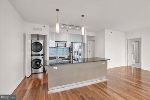 Photo of 2101 Market St #3704, PHILADELPHIA, PA 19103 (MLS # PAPH2680434)
