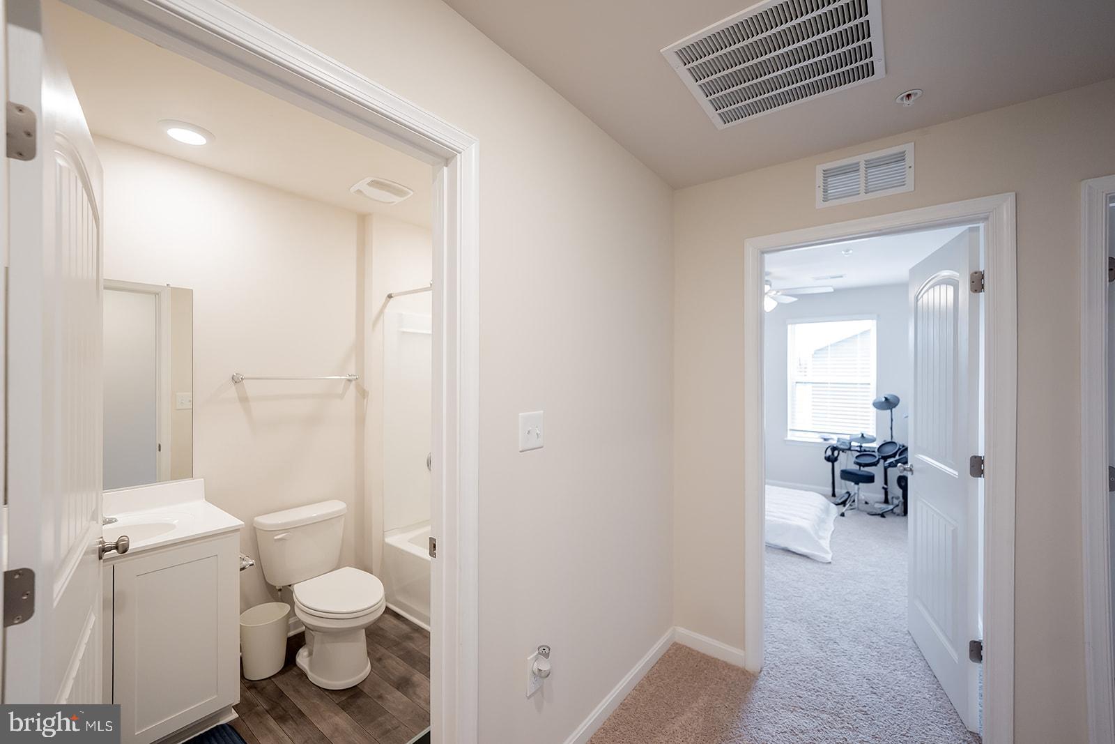 SOMERSET LANDING - Residential