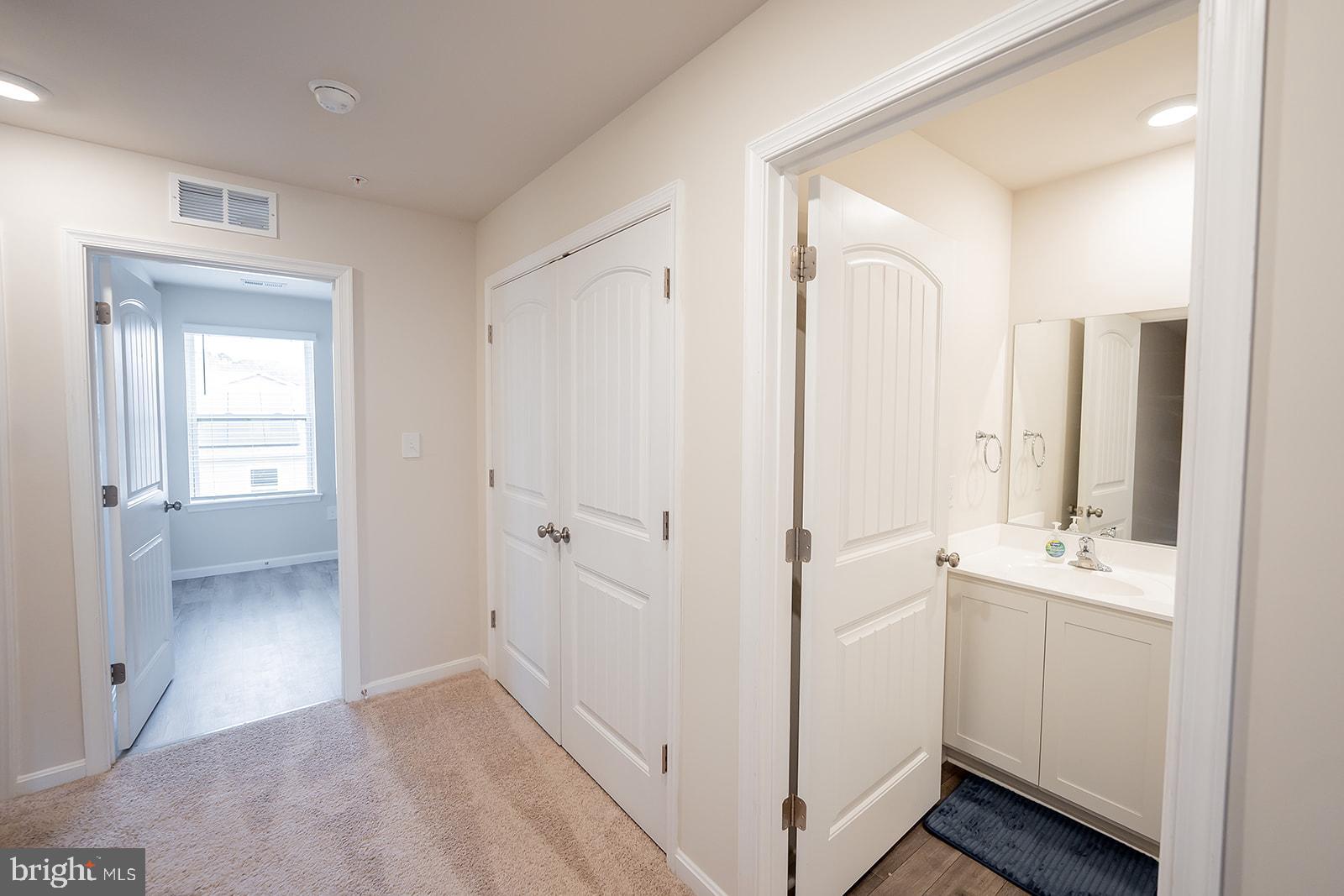 SOMERSET LANDING - Residential