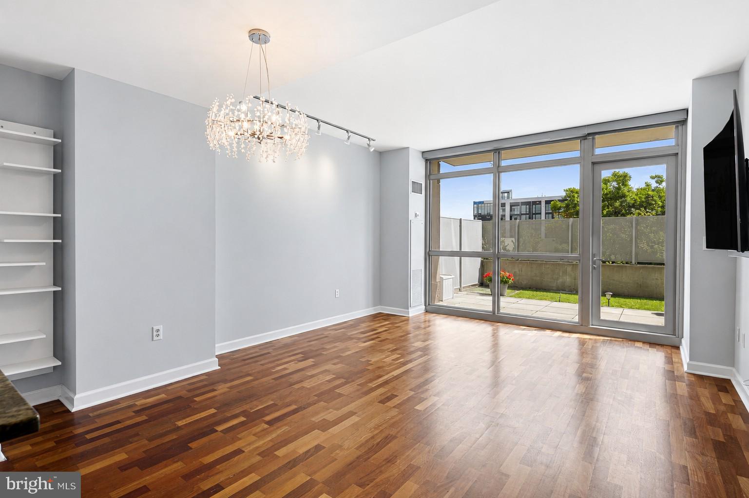 901 N PENN STREET F407