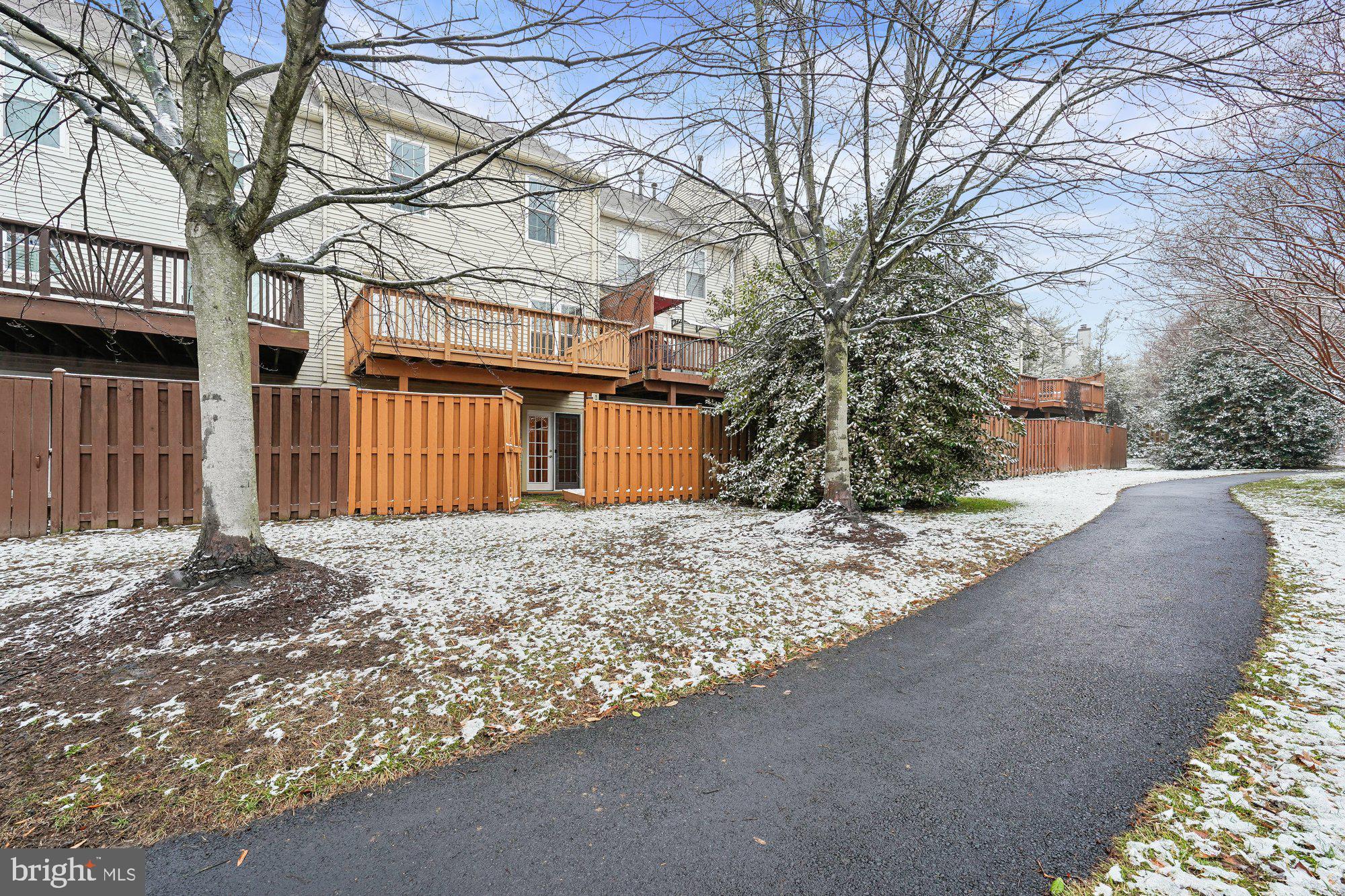 DOMINION STATION - Residential Lease