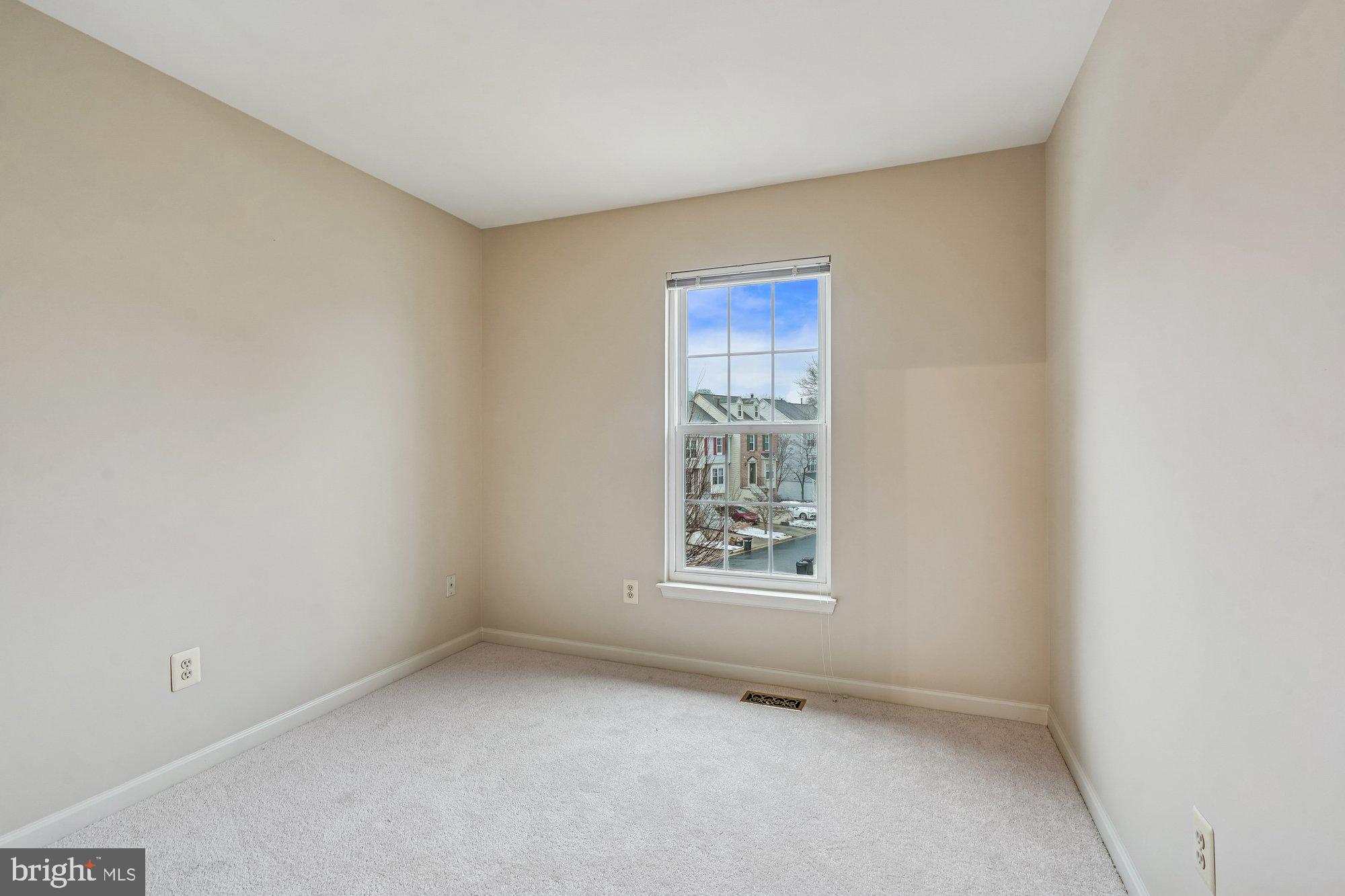 DOMINION STATION - Residential Lease