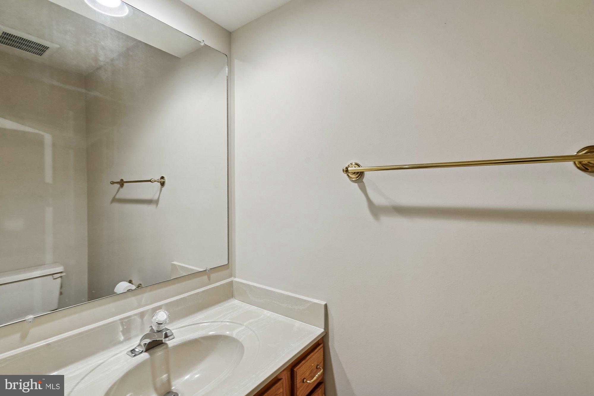 DOMINION STATION - Residential Lease