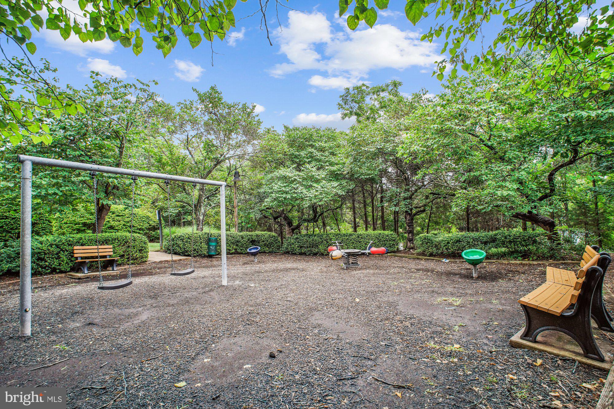 DOMINION STATION - Residential Lease