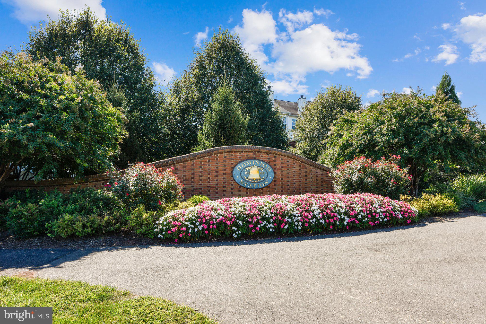 DOMINION STATION - Residential Lease