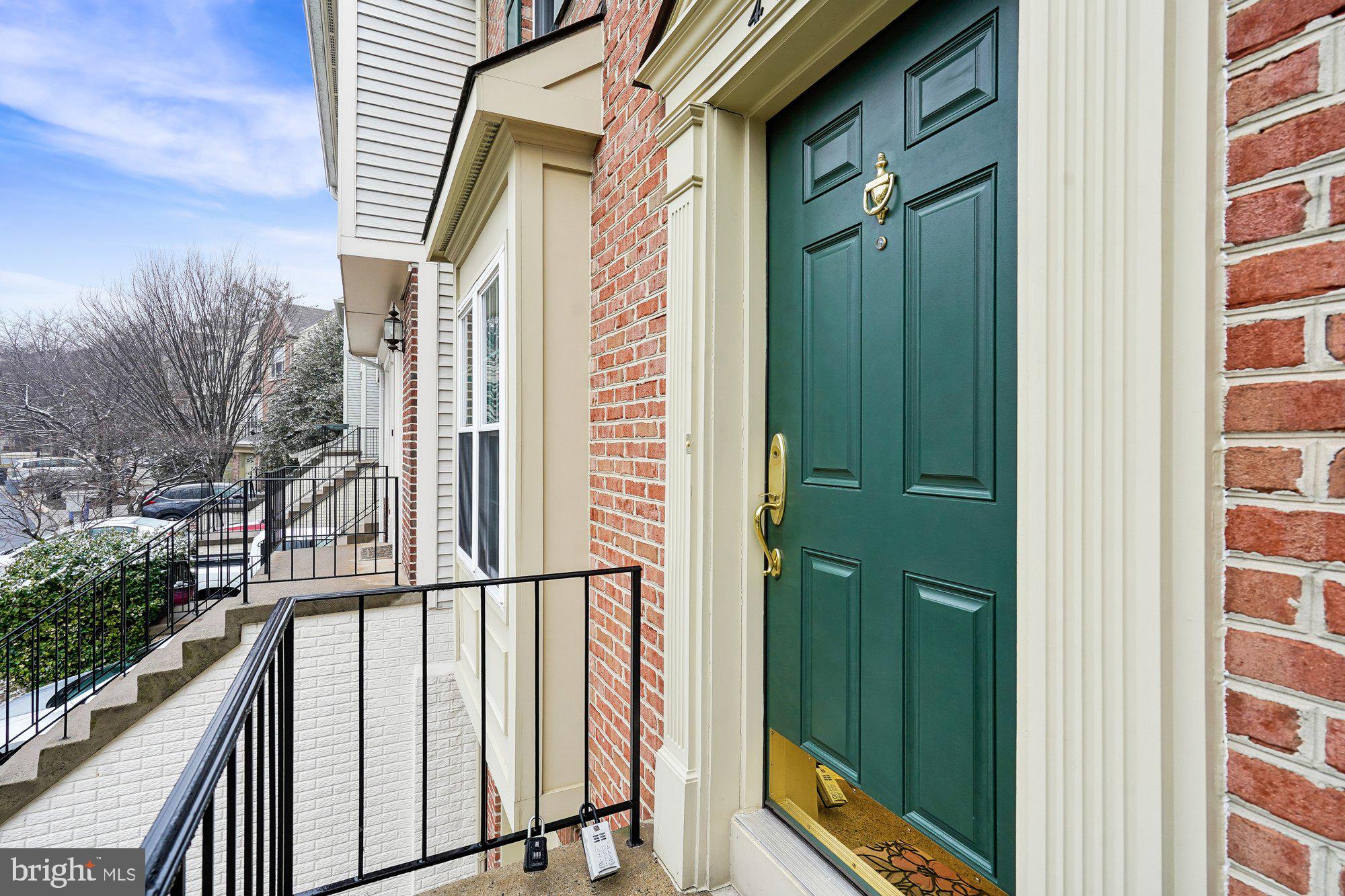 DOMINION STATION - Residential Lease