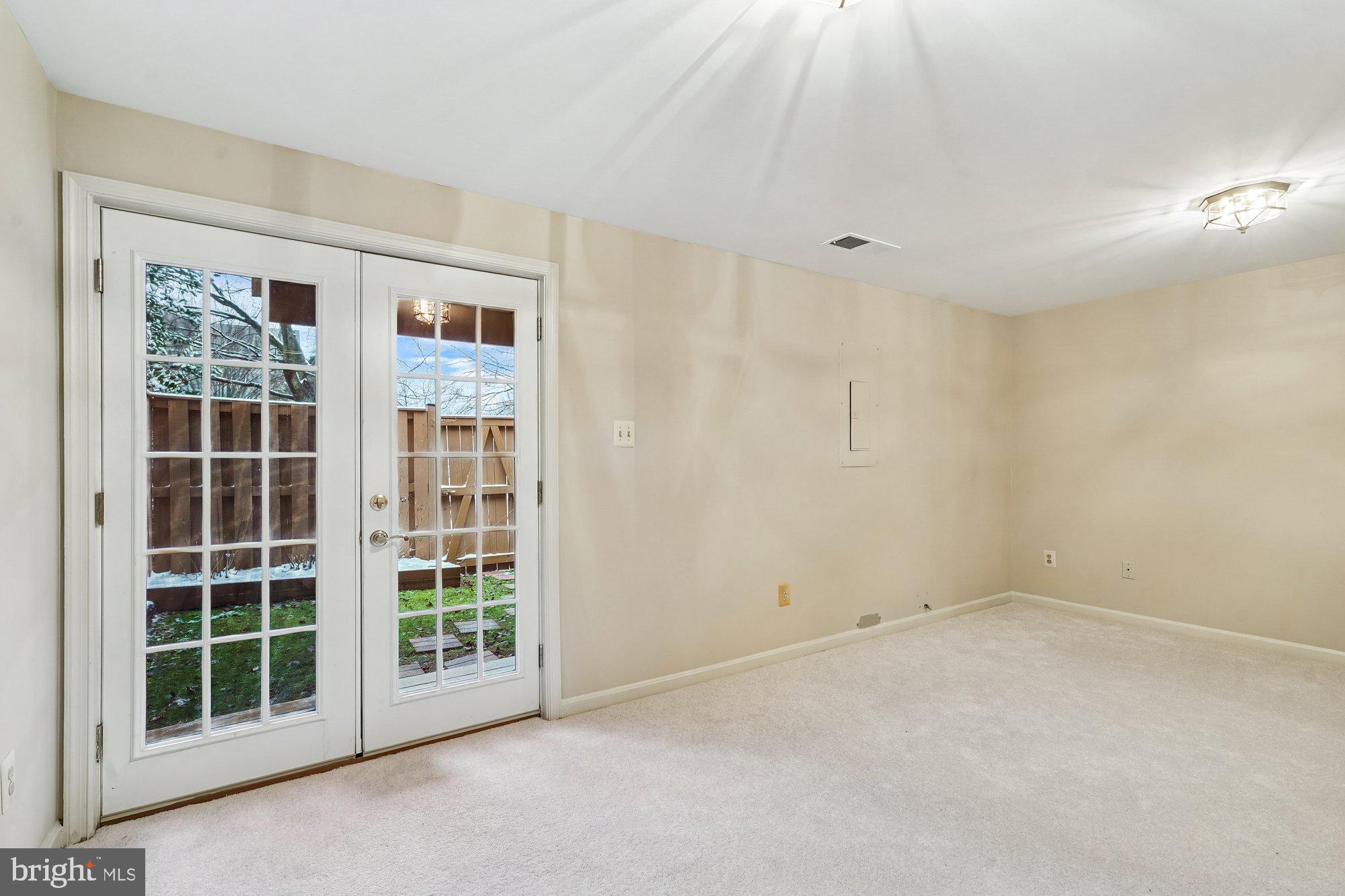 DOMINION STATION - Residential Lease