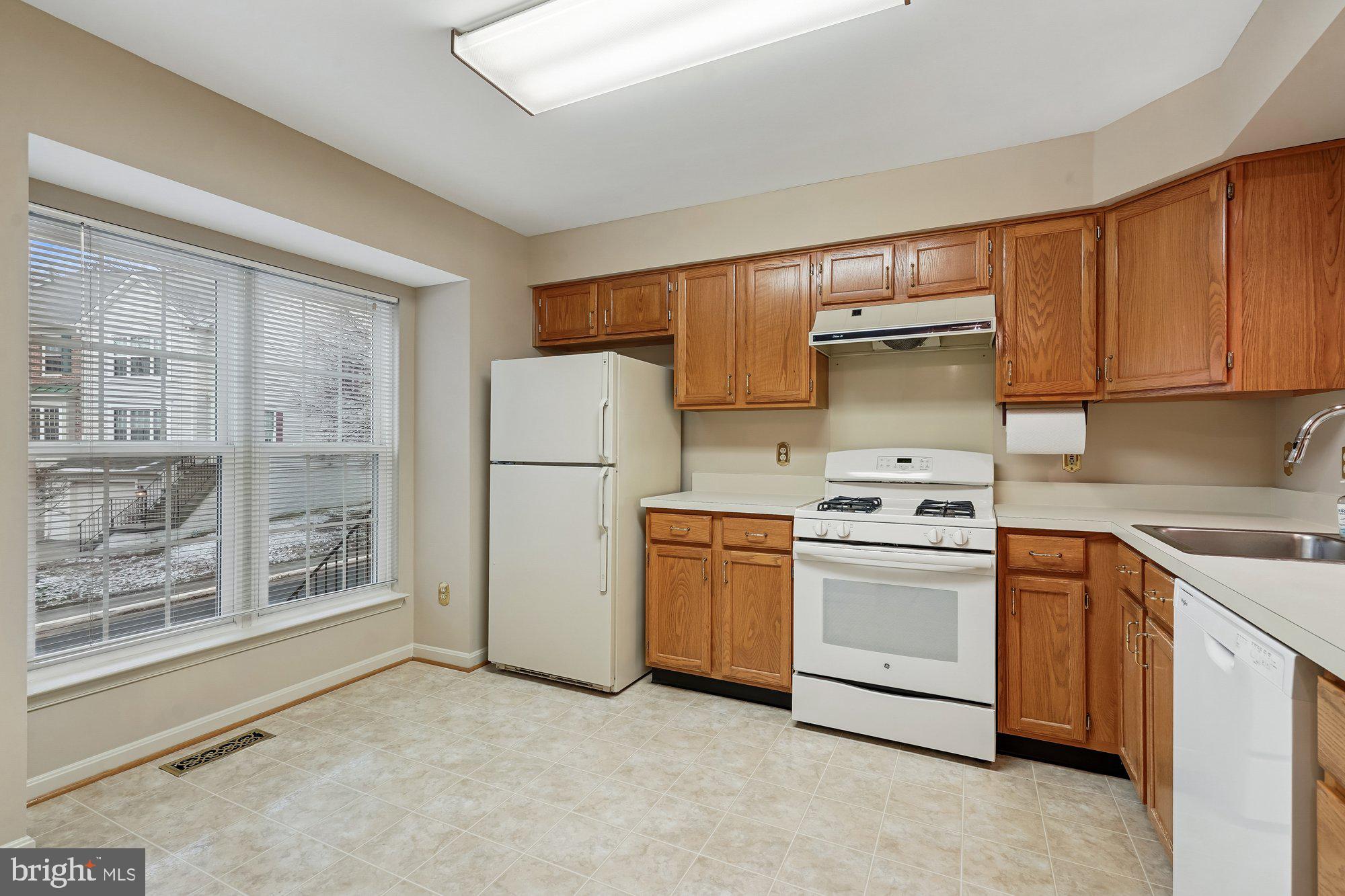 DOMINION STATION - Residential Lease