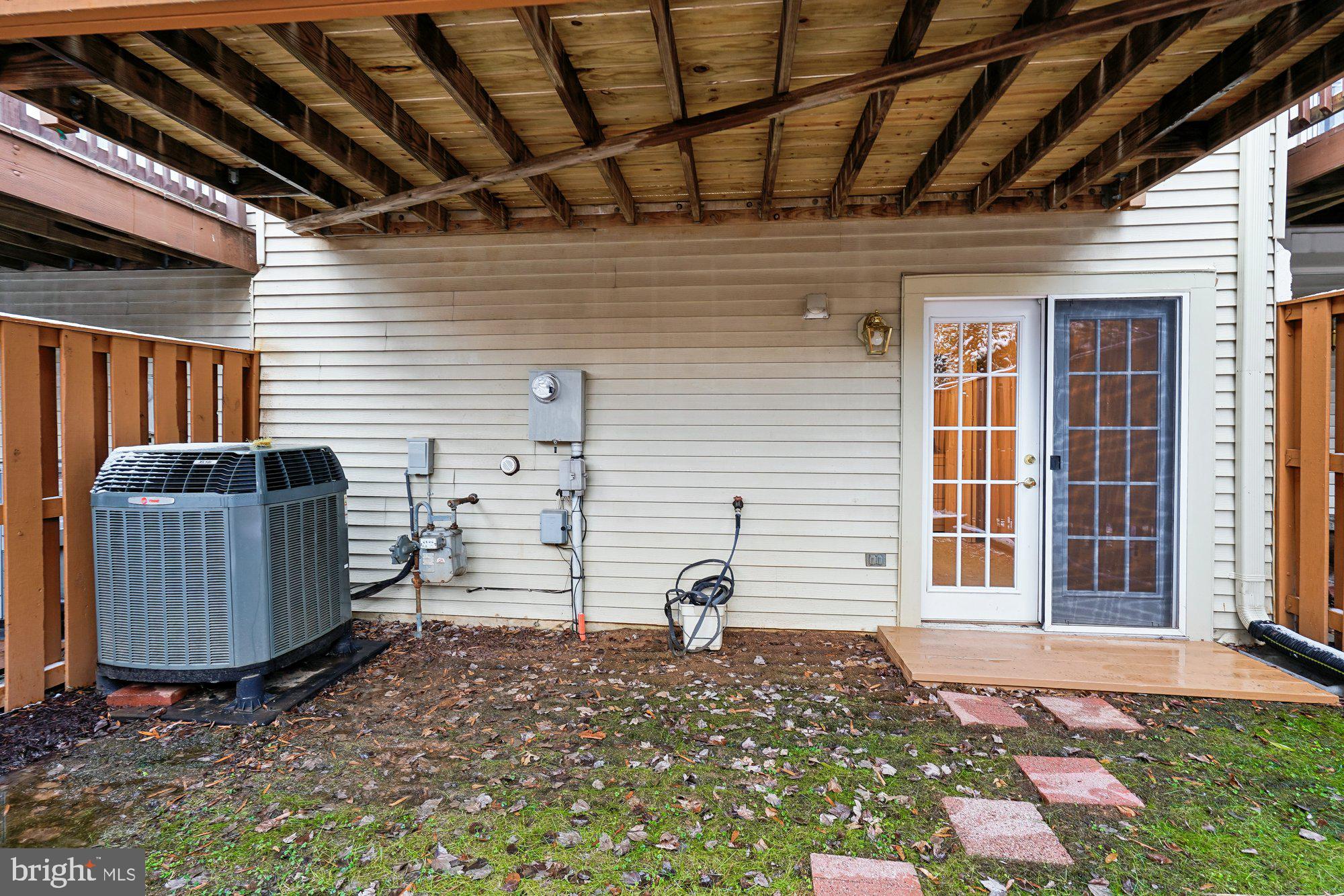 DOMINION STATION - Residential Lease