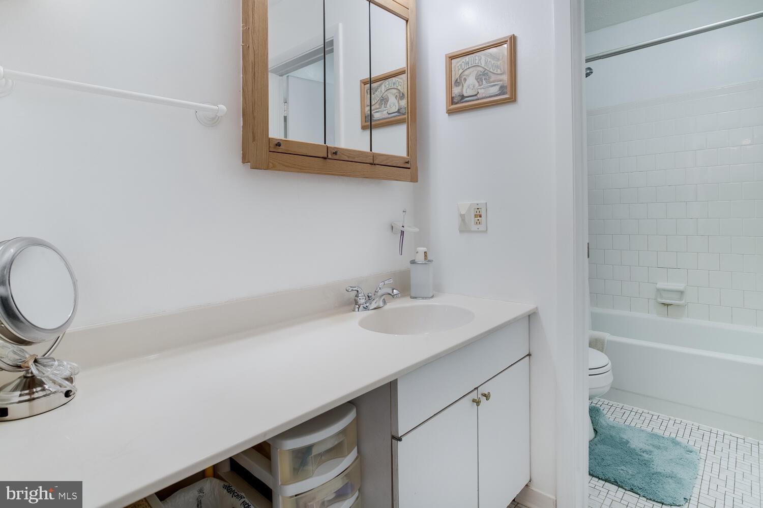 OAKHURST - Residential