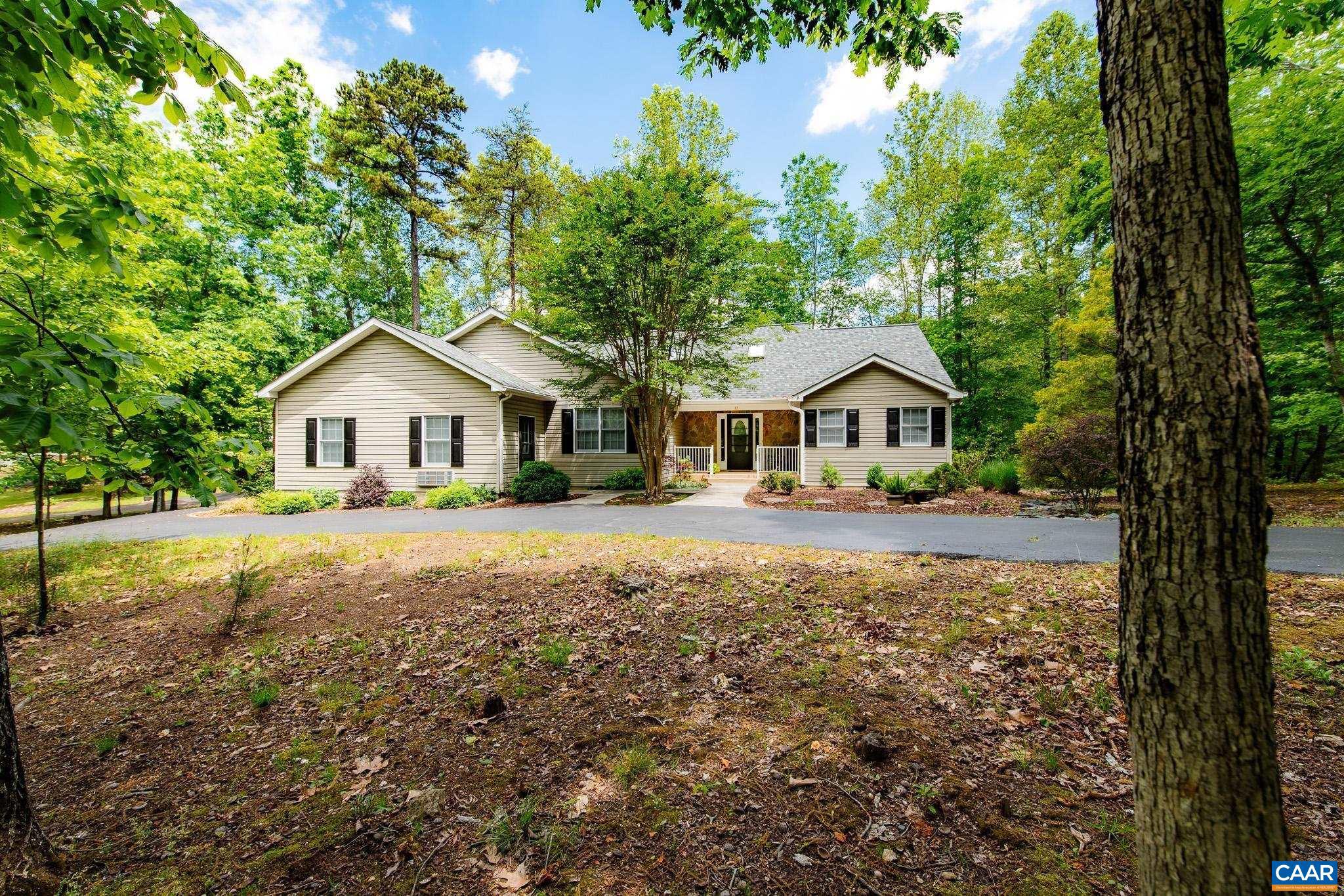 61 WILDWOOD DR