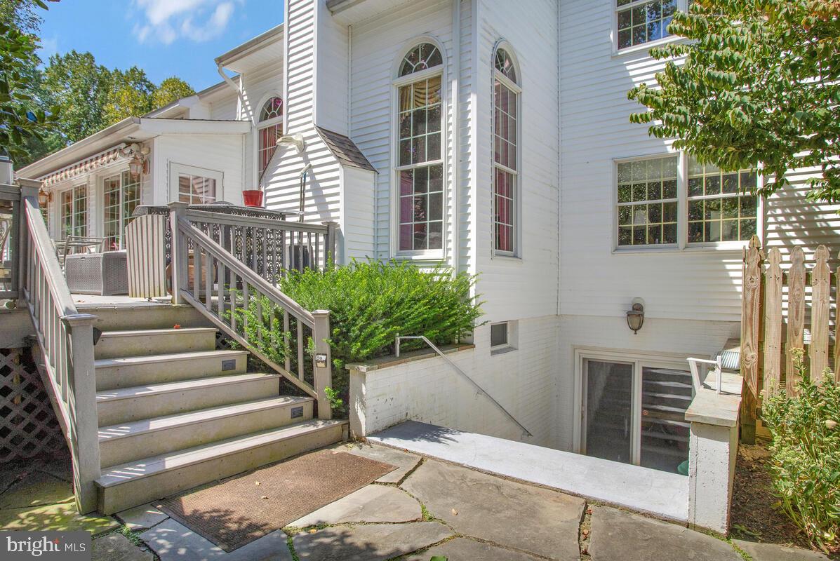 SOUTH RIVER COLONY - Residential