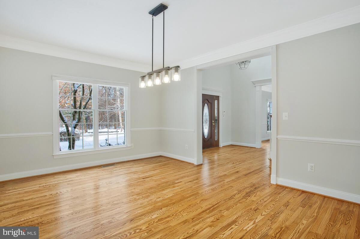 SOUTH RIVER COLONY - Residential