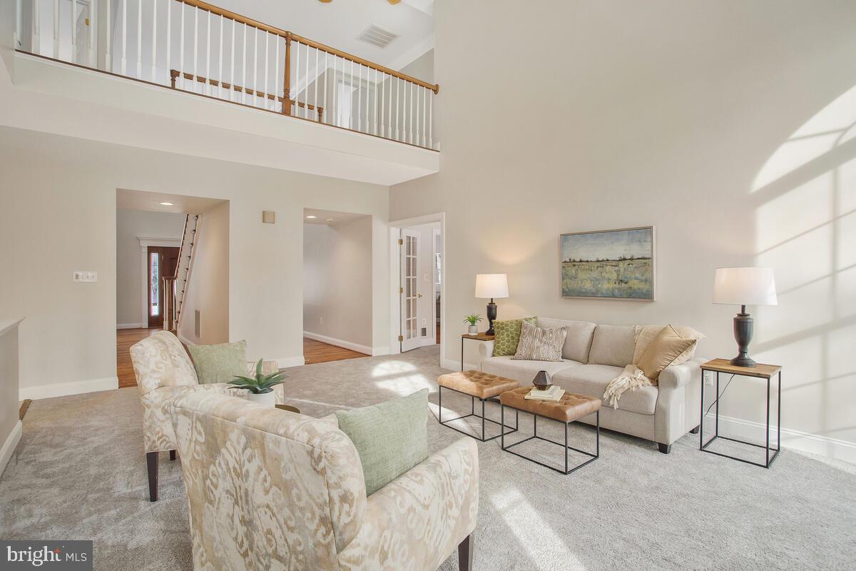 SOUTH RIVER COLONY - Residential