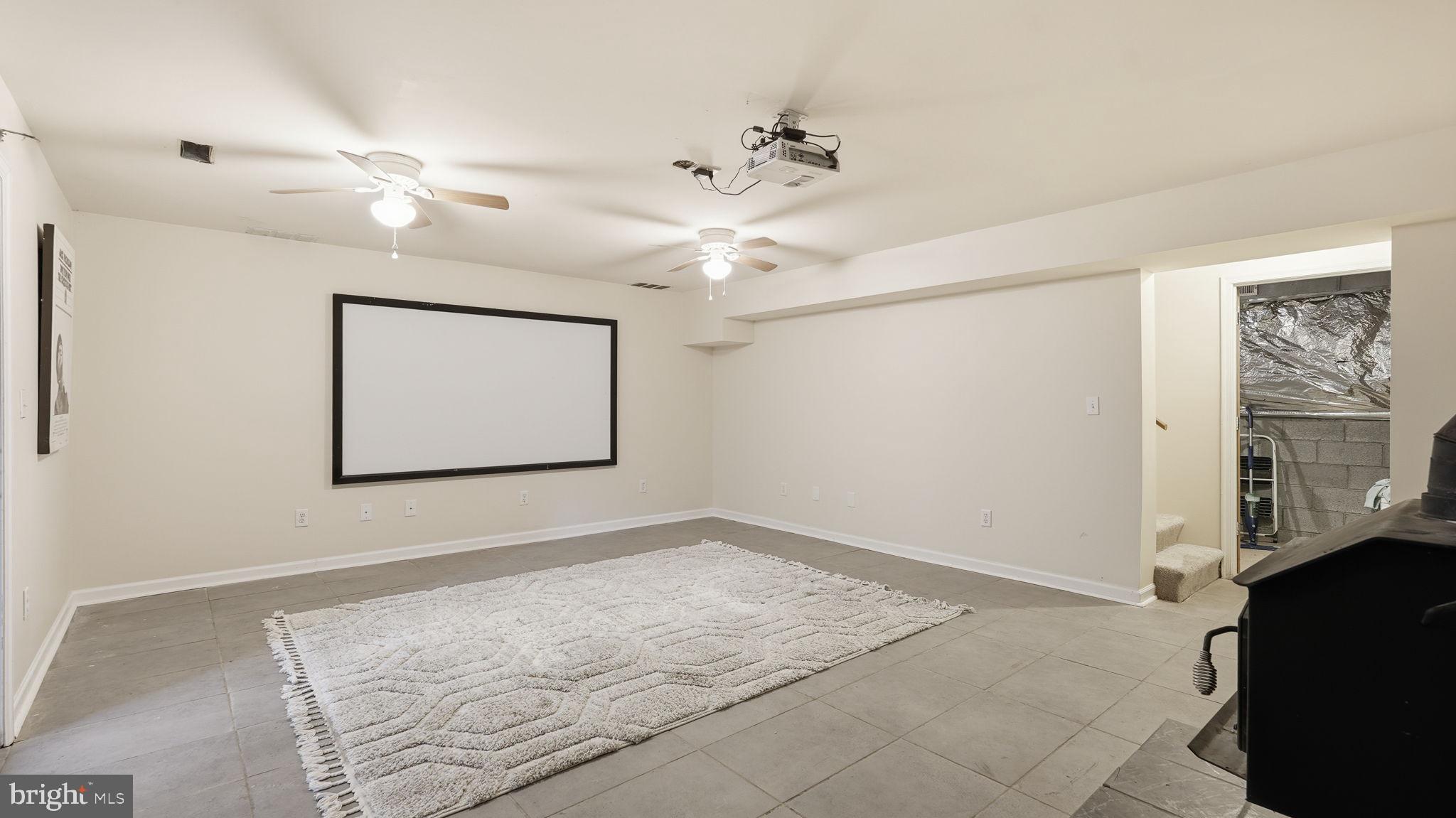 THE LAURELS - Residential