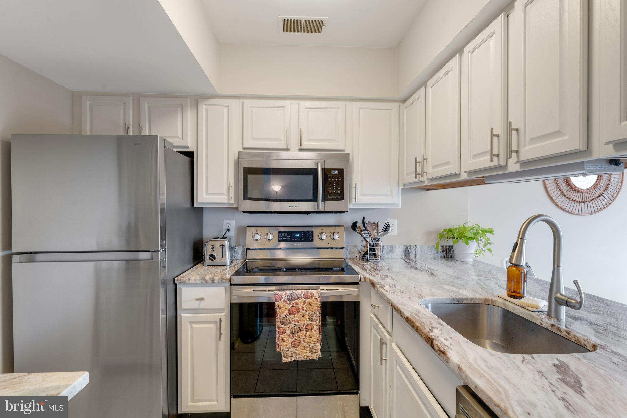 DOCKSIDE - Residential