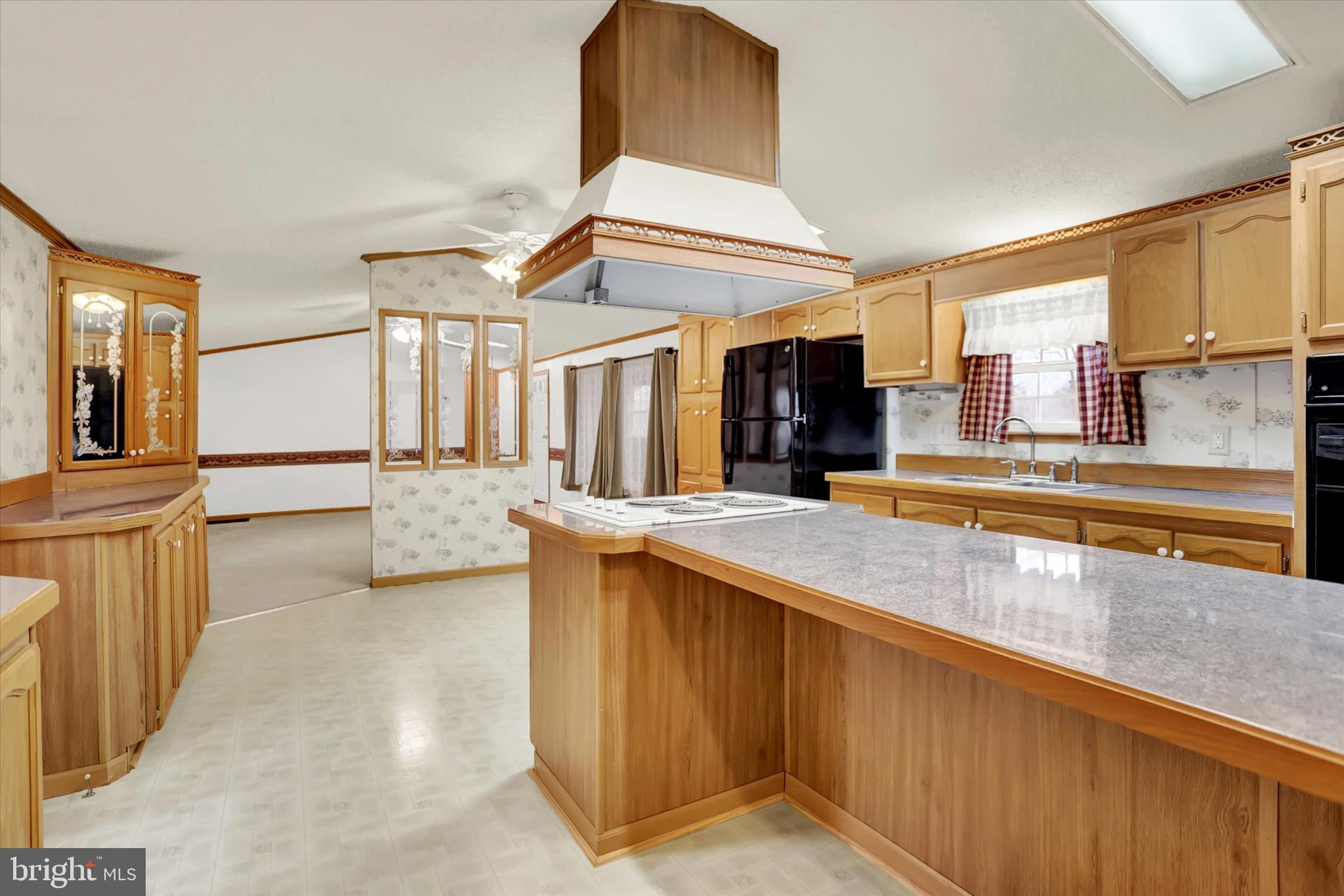 HAMPDEN VILLAGE MHP - Residential