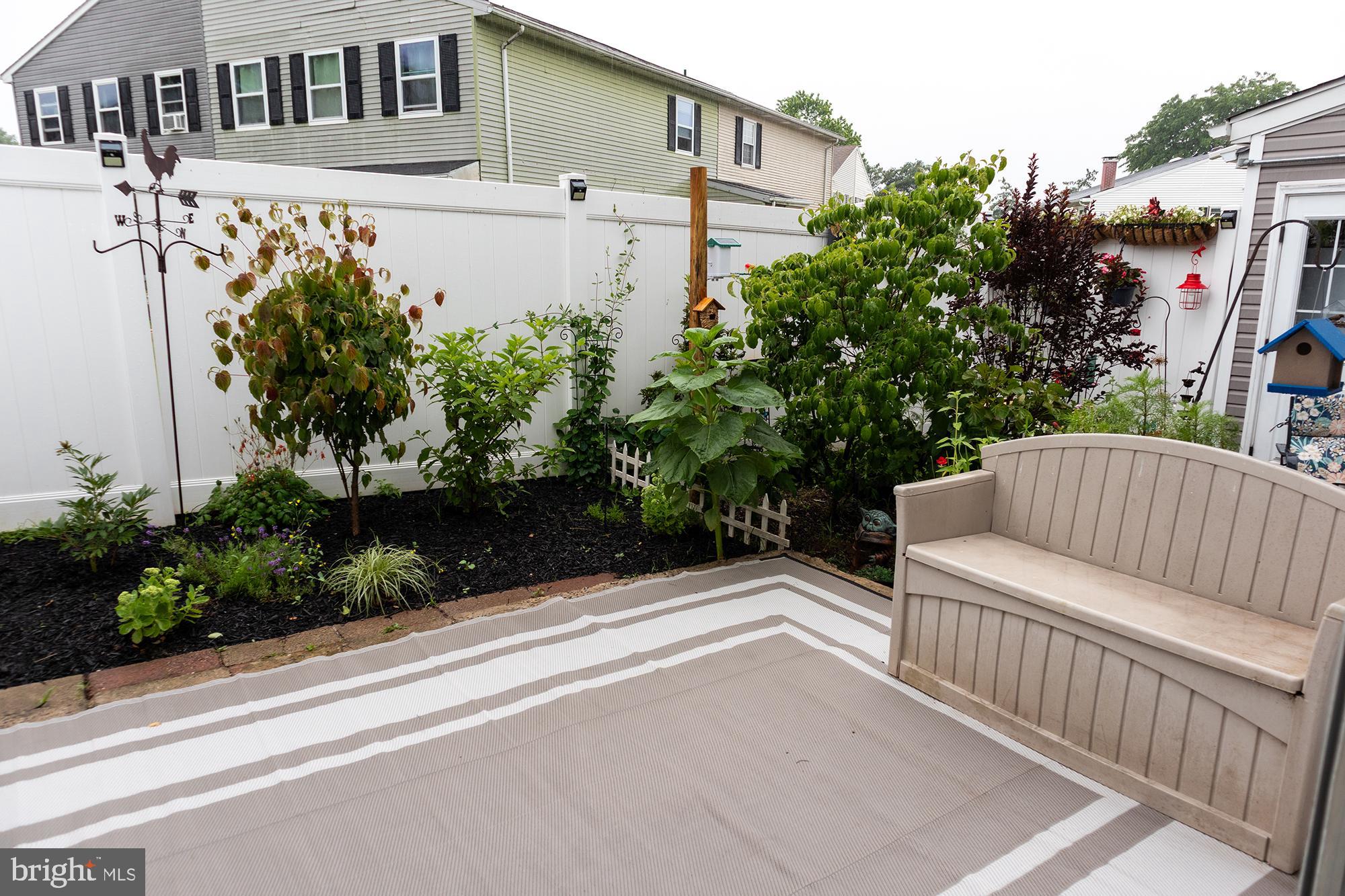 GREEN MEADOWS - Residential