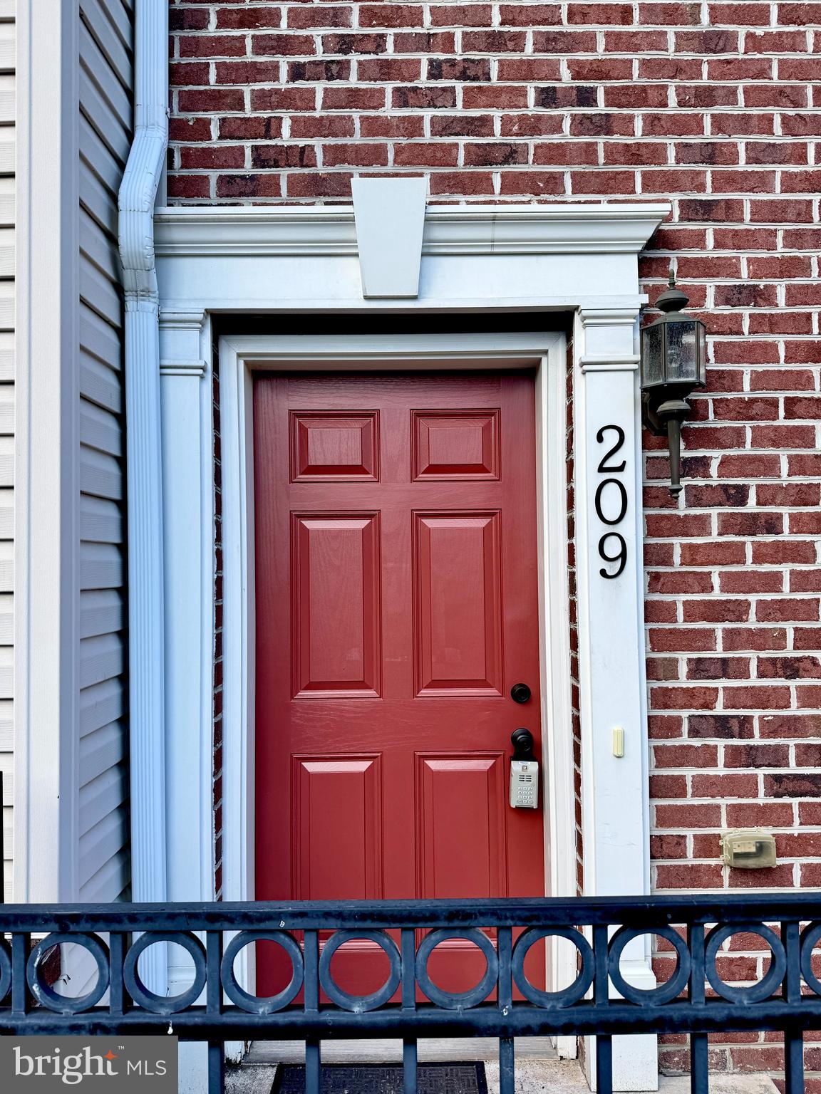 209 DECATUR STREET