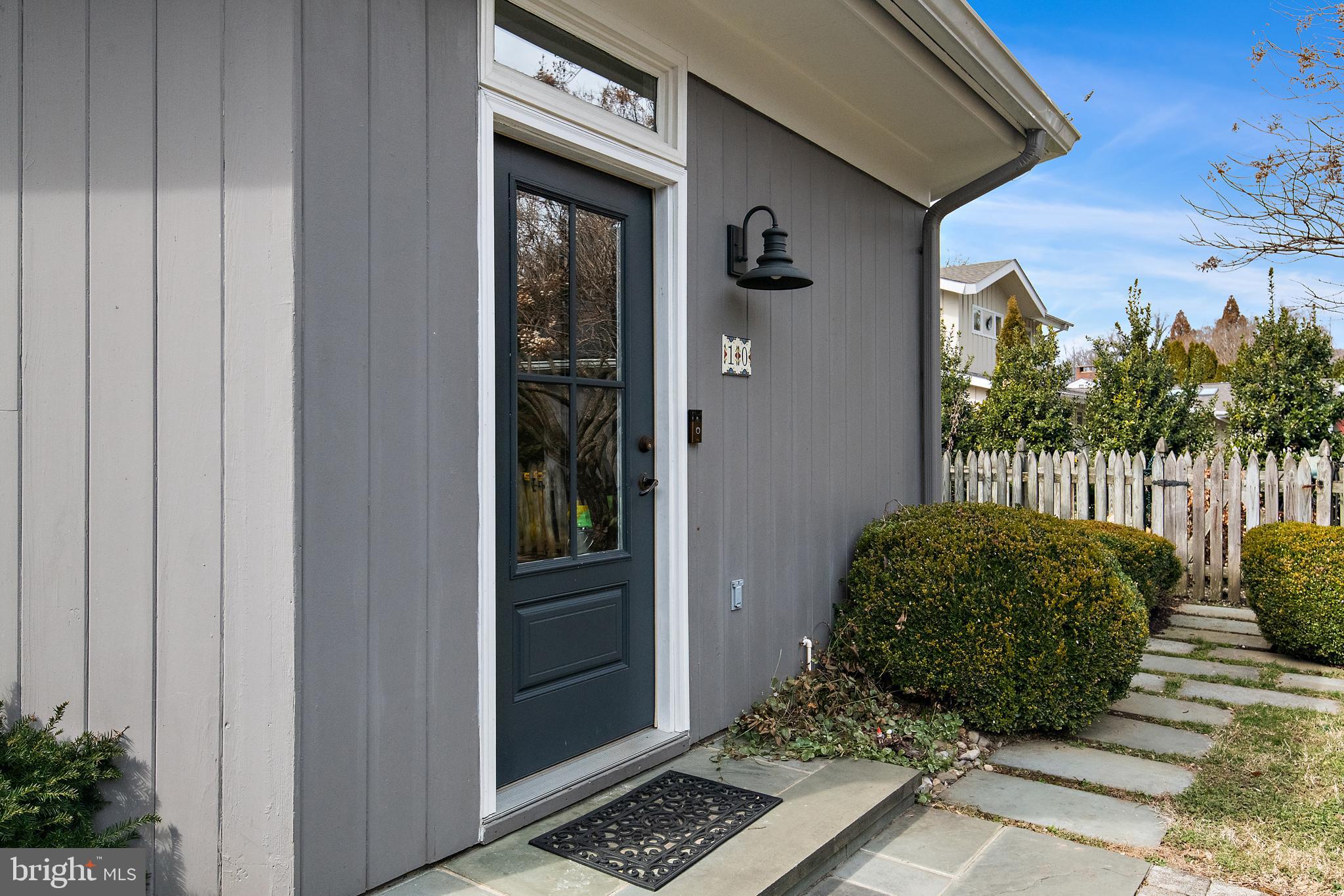 PENDENNIS MOUNT - Residential