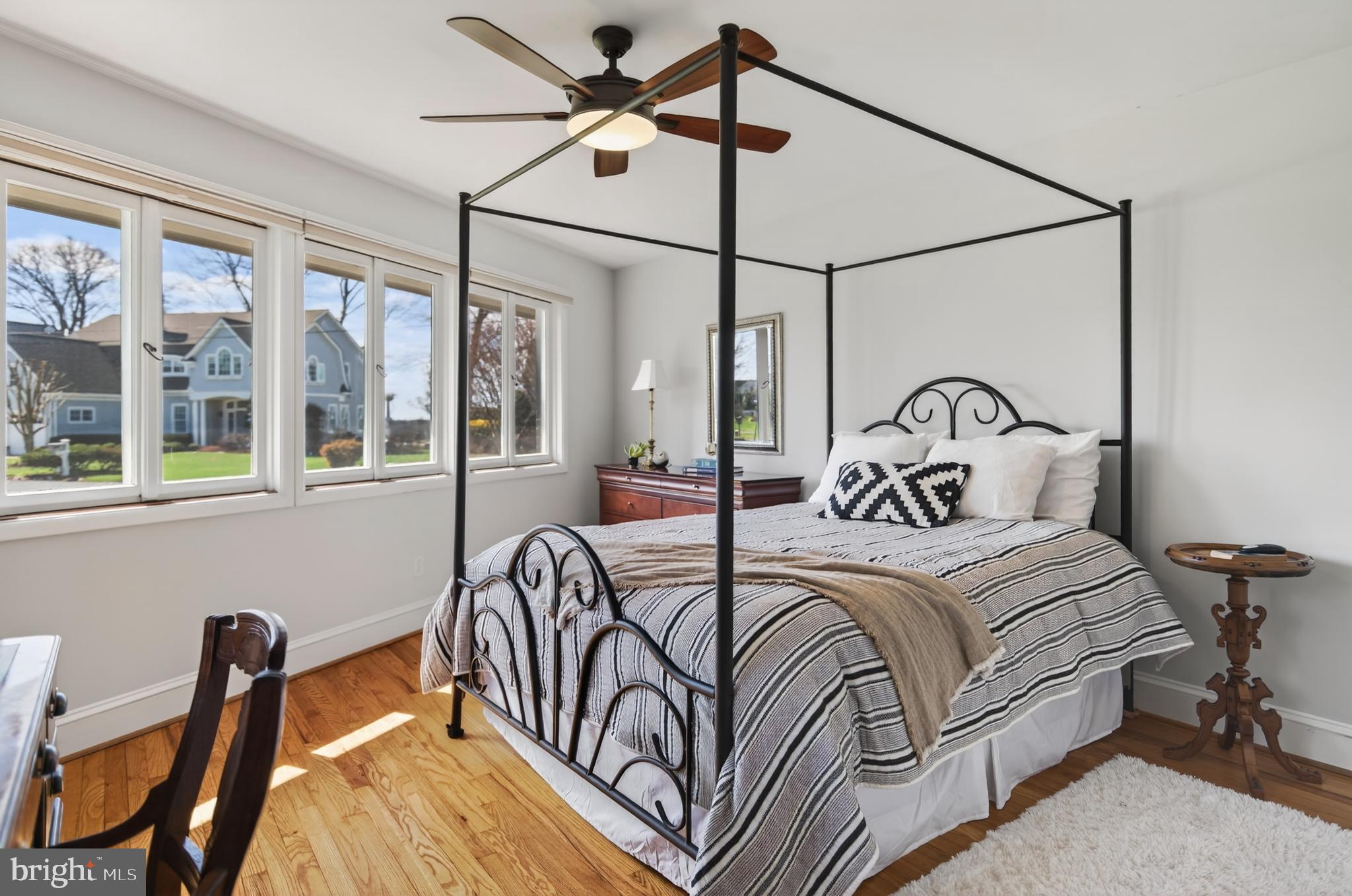 PENDENNIS MOUNT - Residential