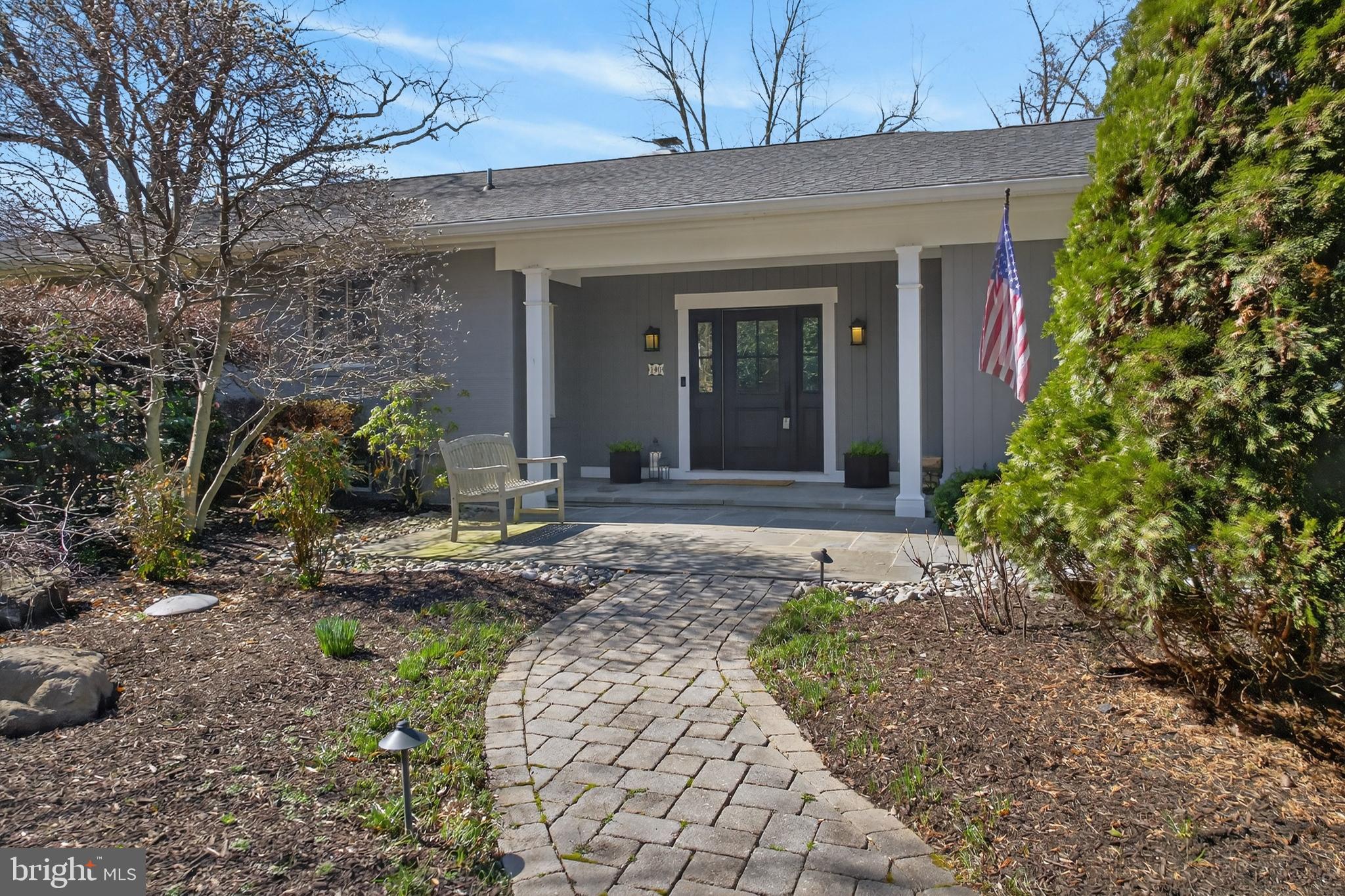 PENDENNIS MOUNT - Residential